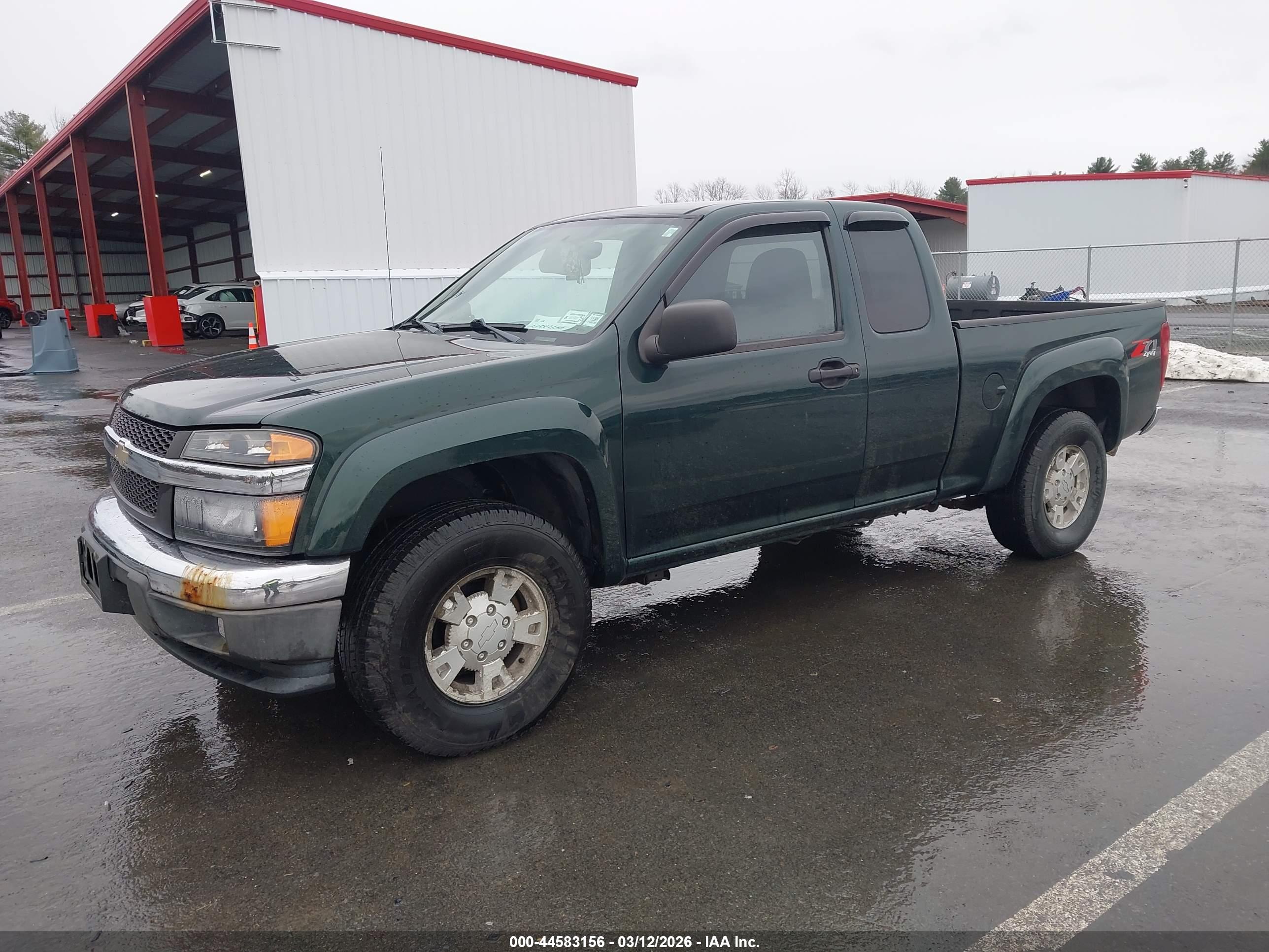 CHEVROLET COLORADO image 2