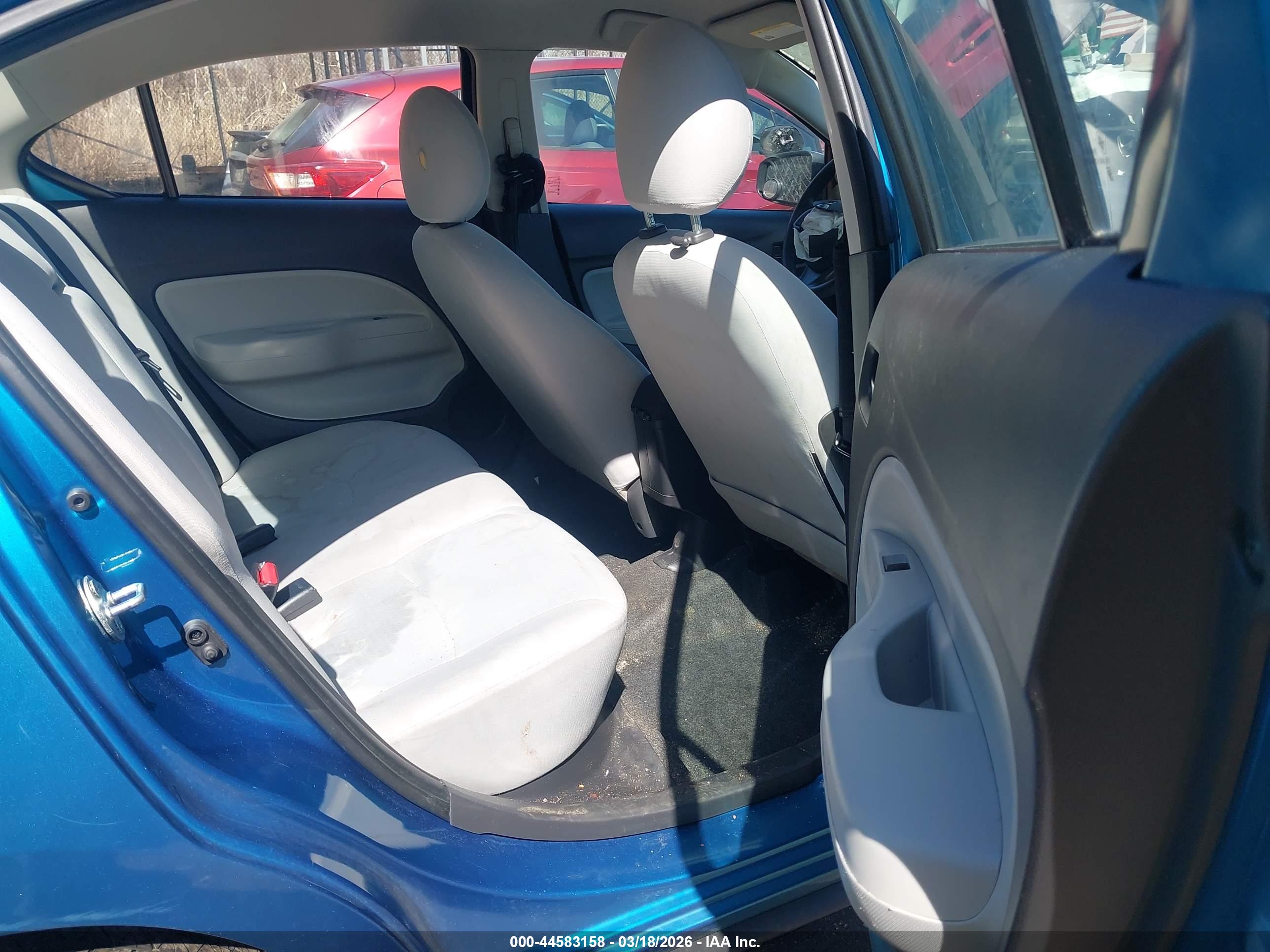 MITSUBISHI MIRAGE image 8