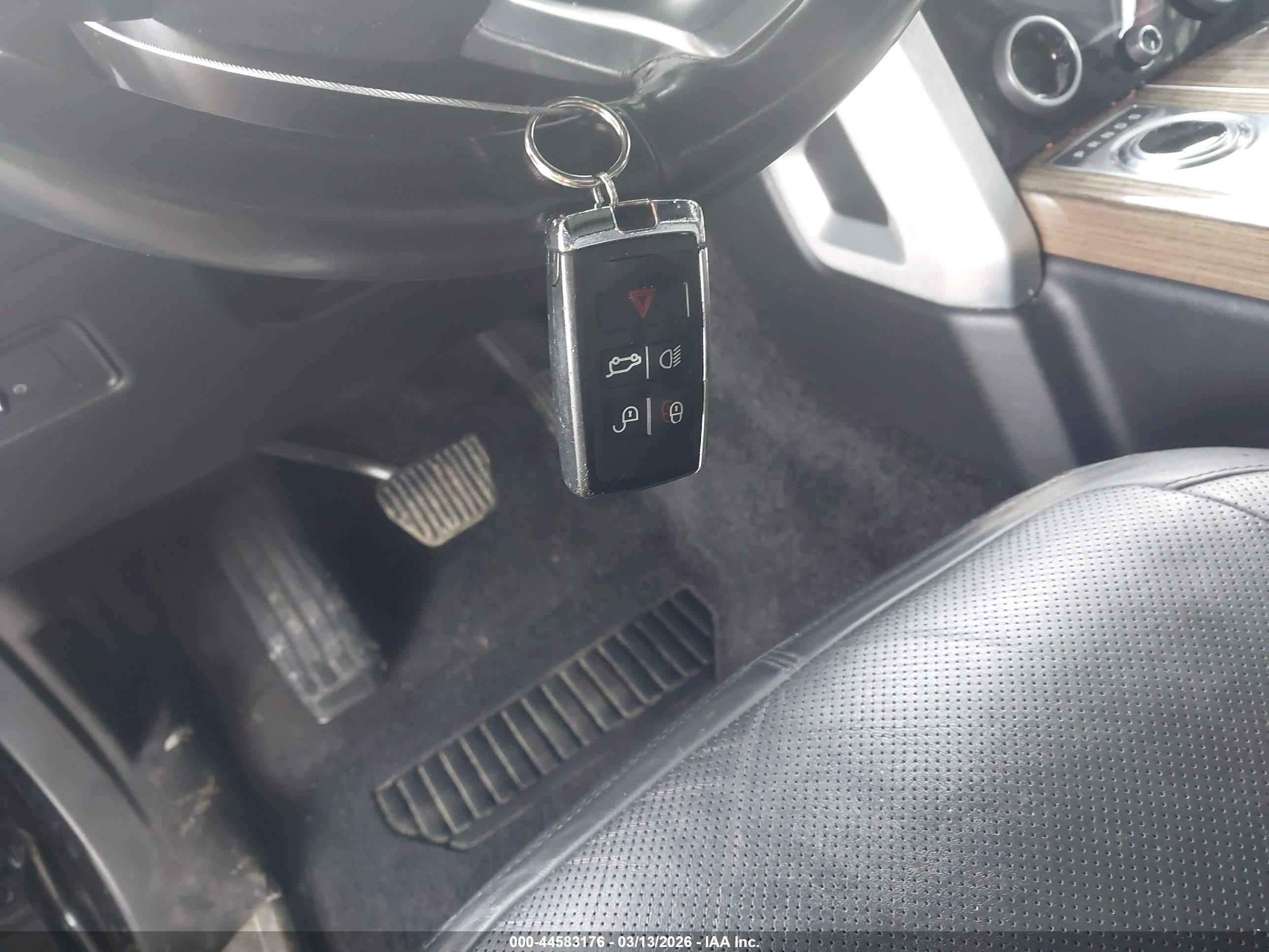 LAND ROVER image 11