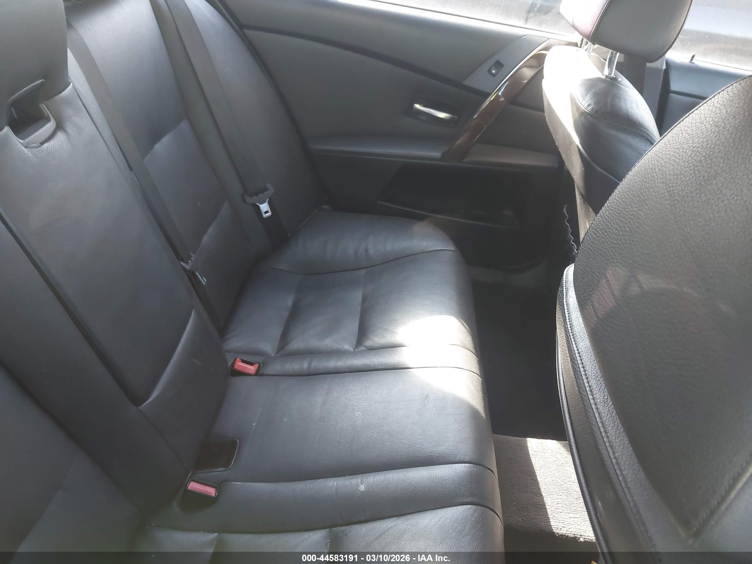 BMW 530I image 8
