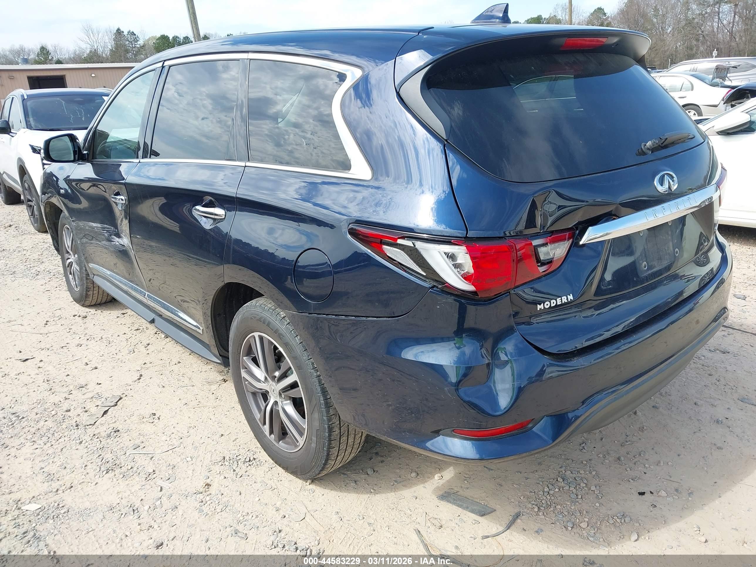 INFINITI QX60 image 3