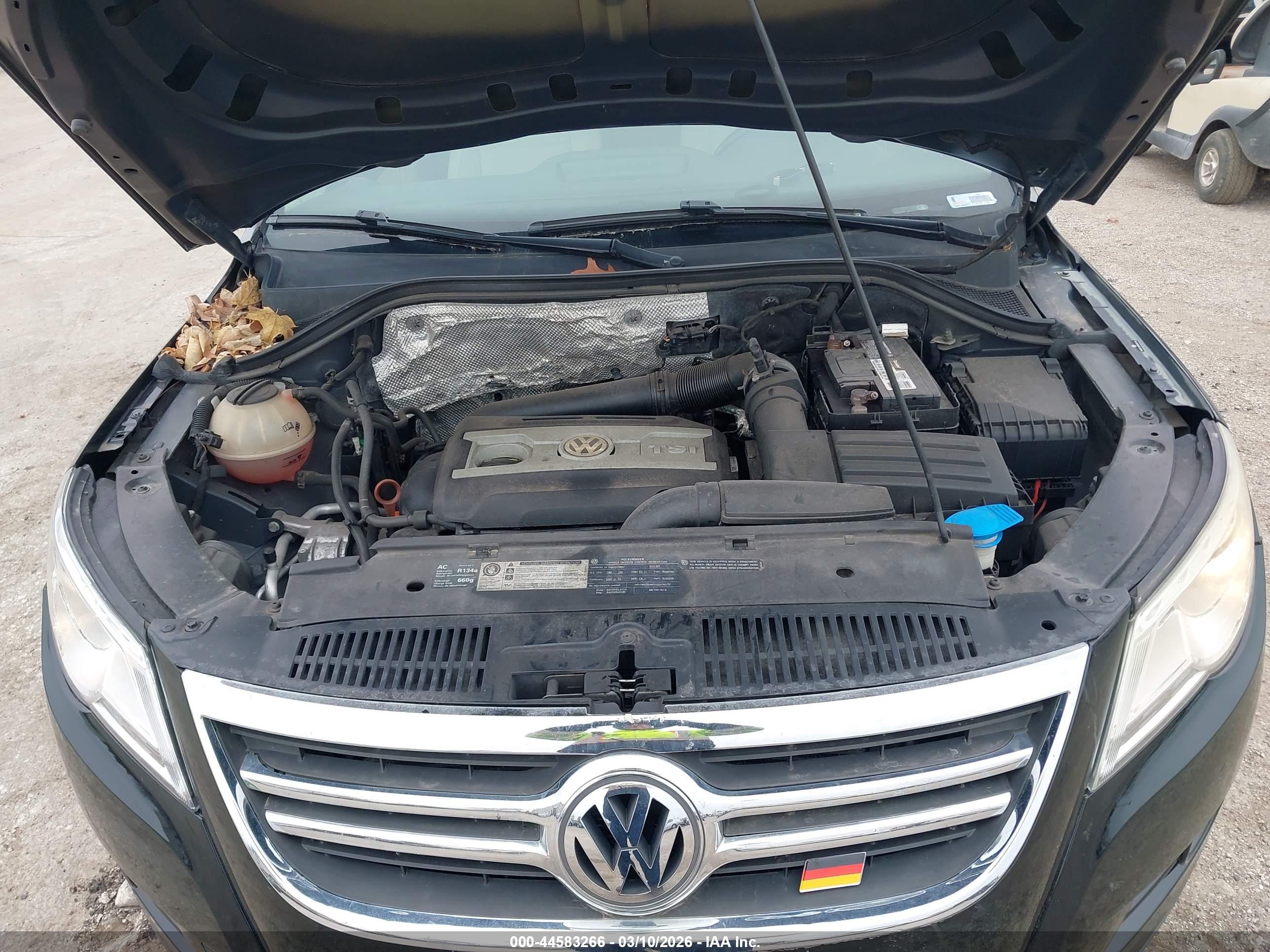VOLKSWAGEN TIGUAN image 10