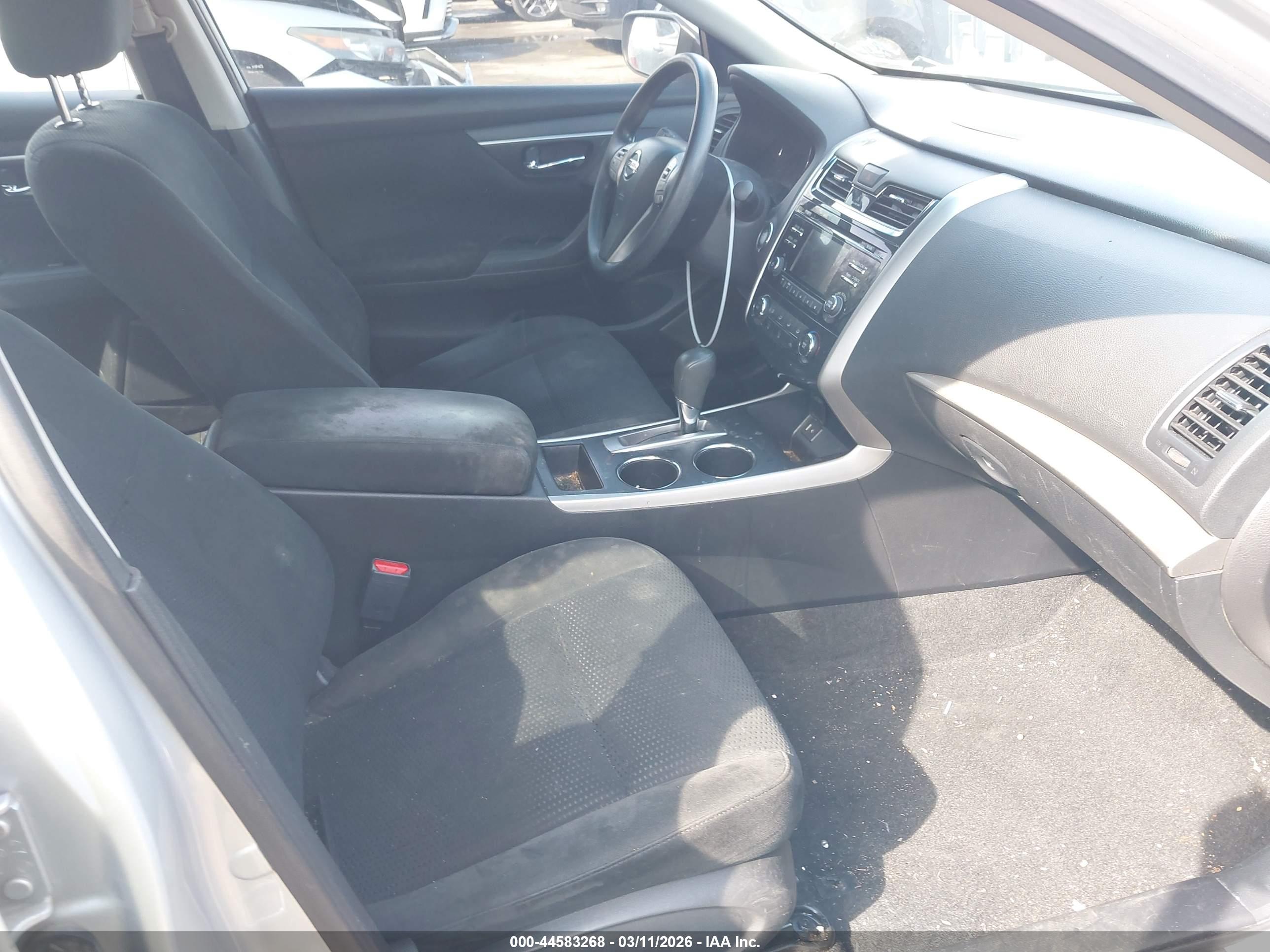 NISSAN ALTIMA image 5