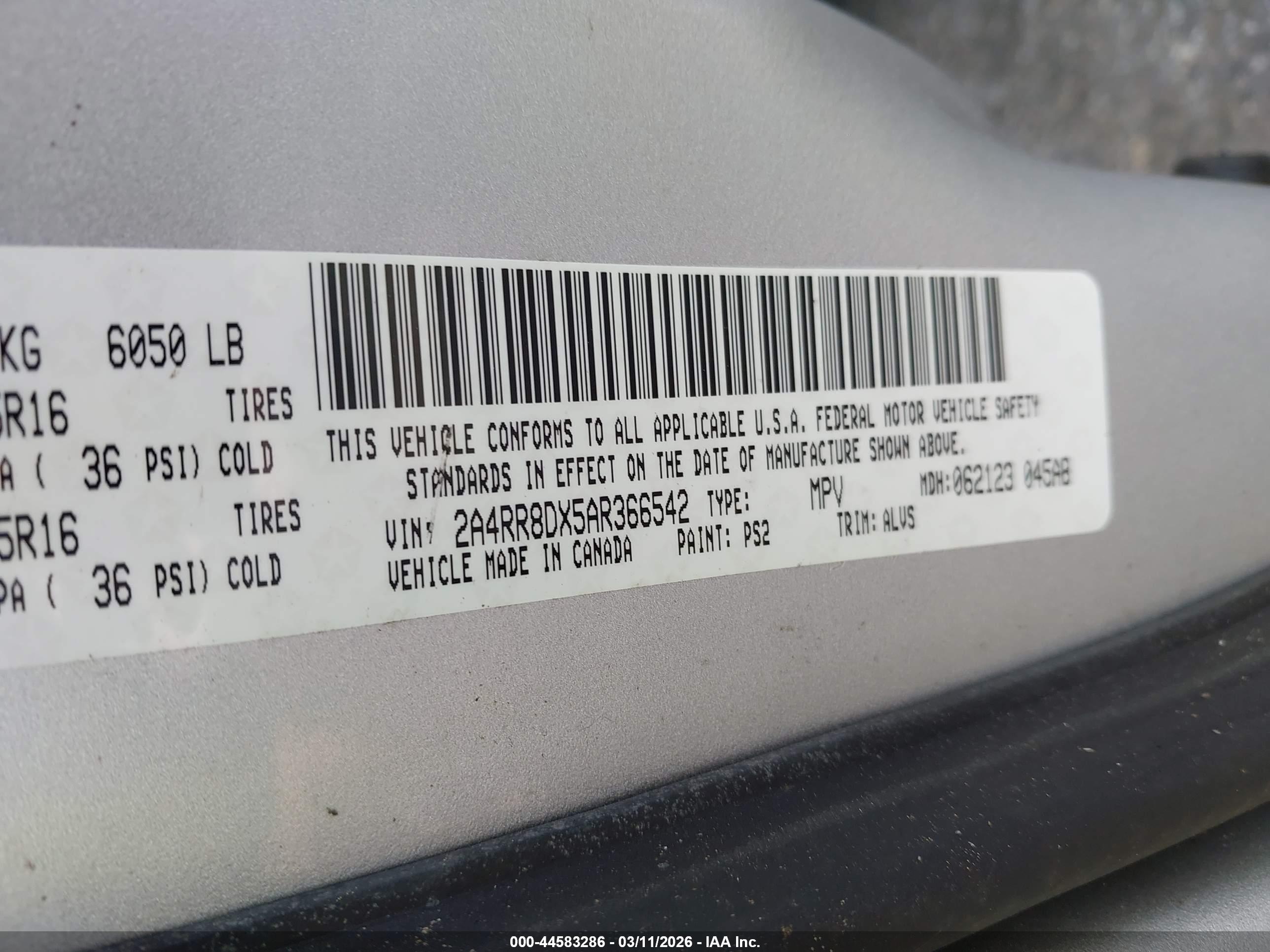 CHRYSLER TOWN image 9