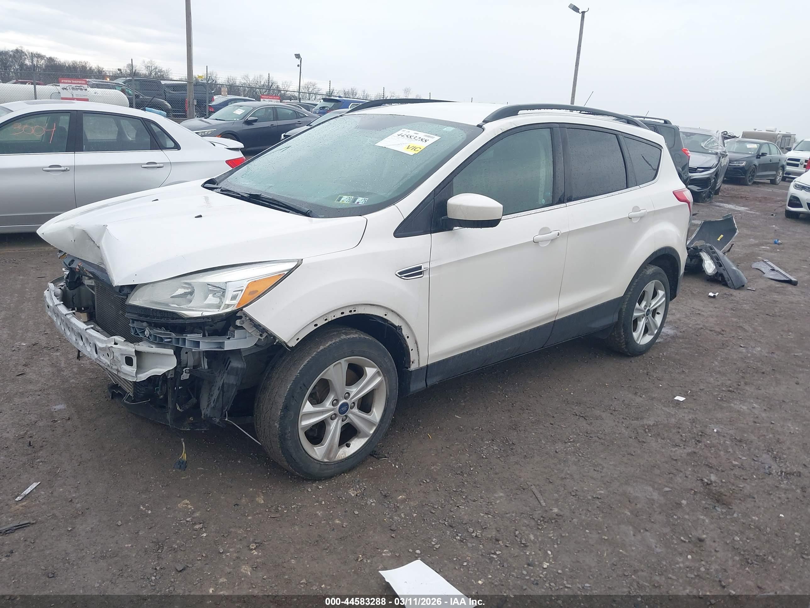 FORD ESCAPE image 2