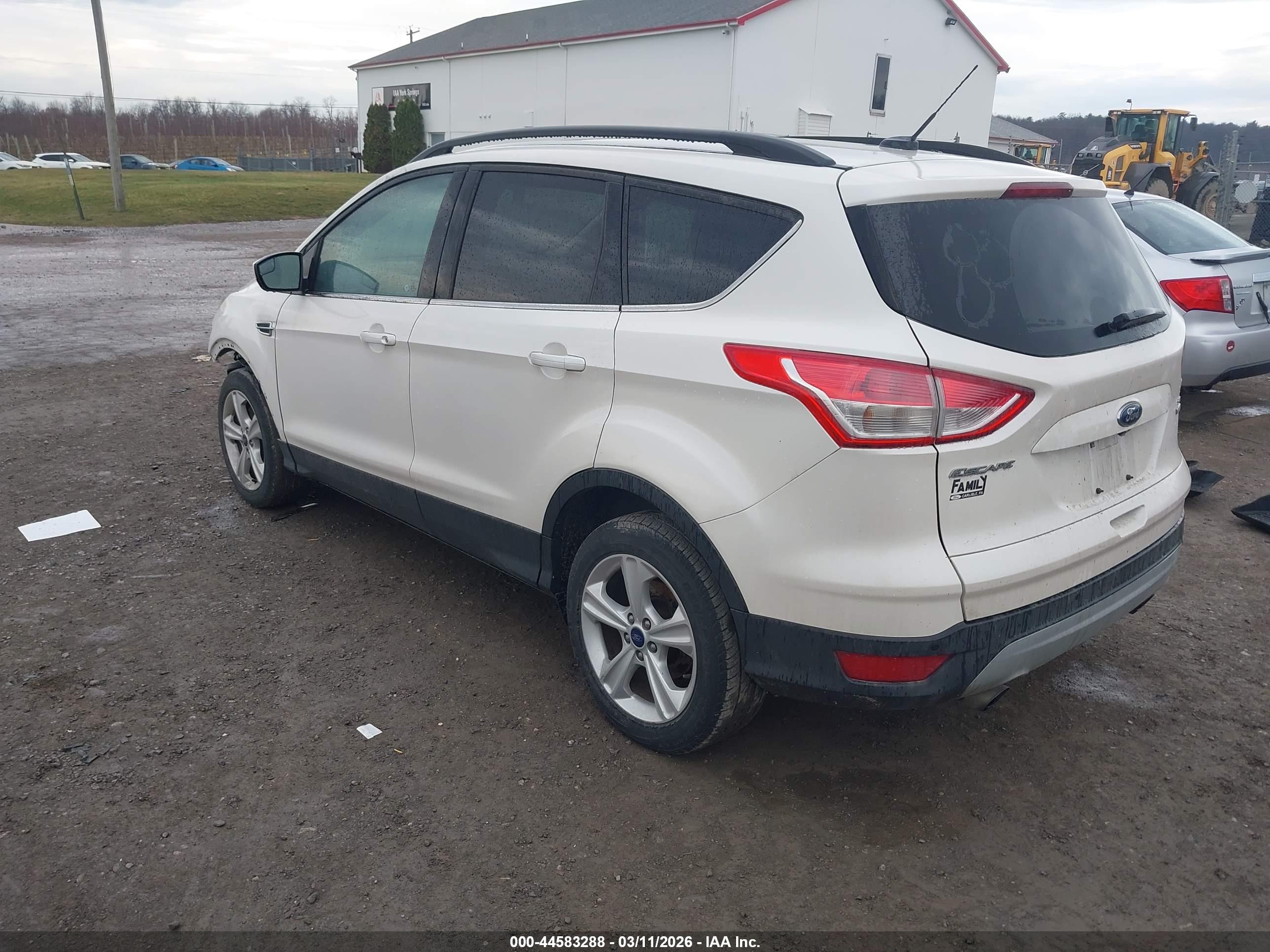 FORD ESCAPE image 3