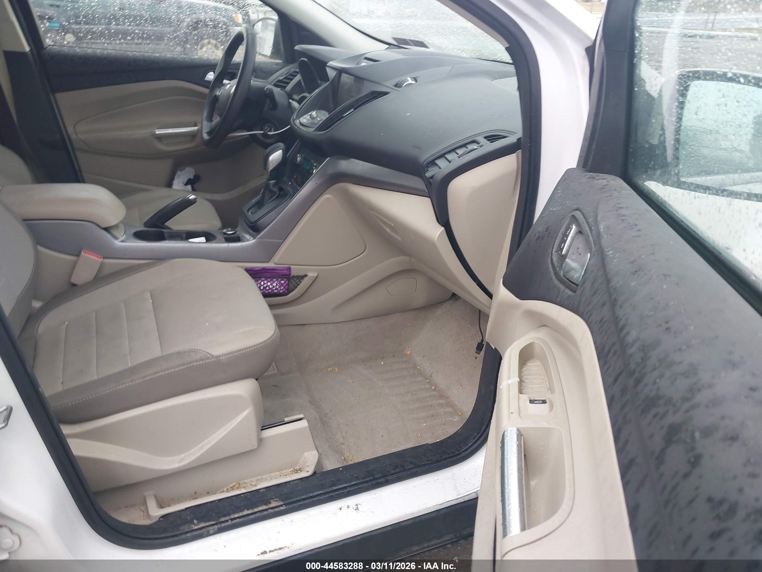 FORD ESCAPE image 5