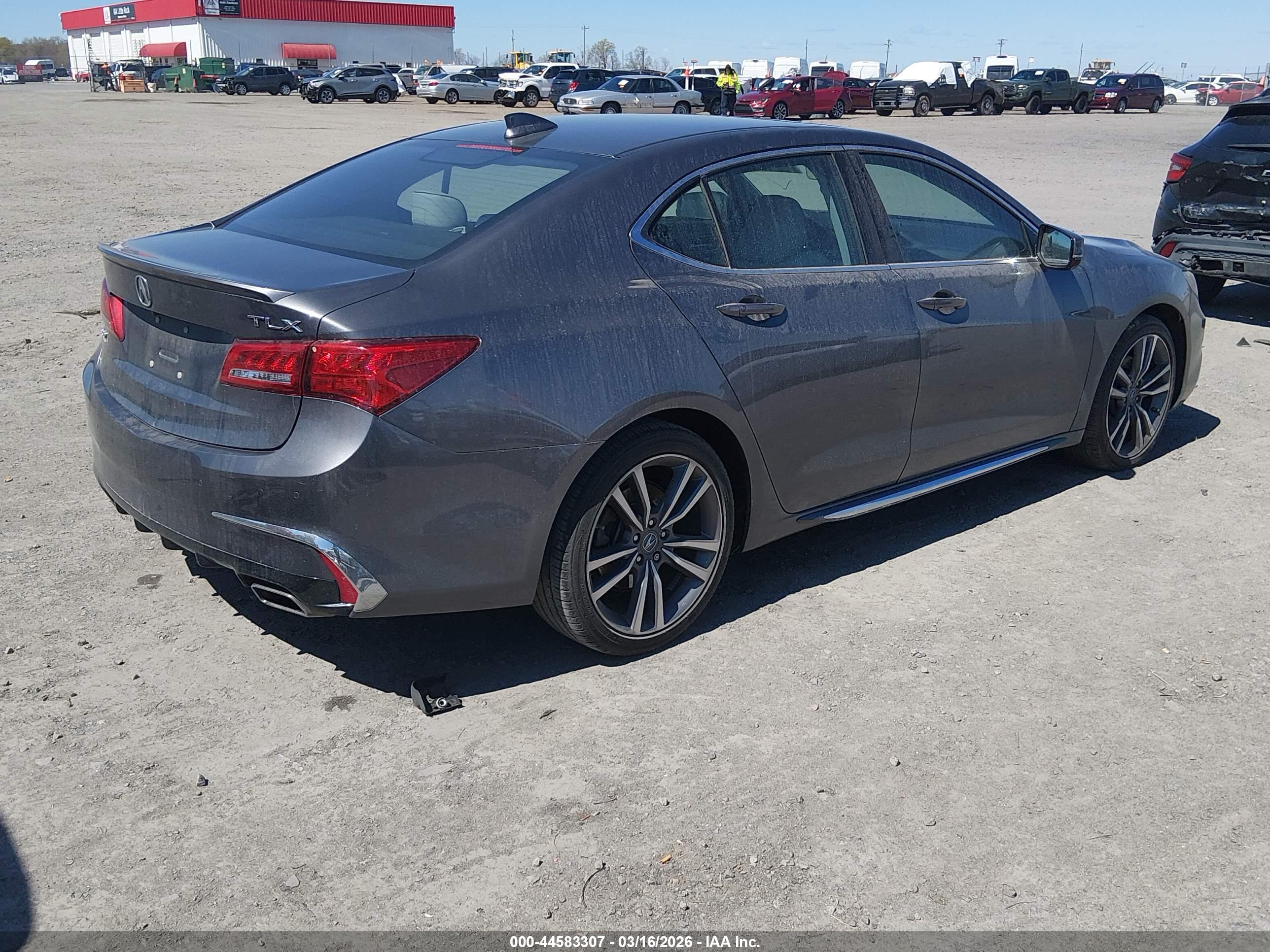 ACURA TLX image 4