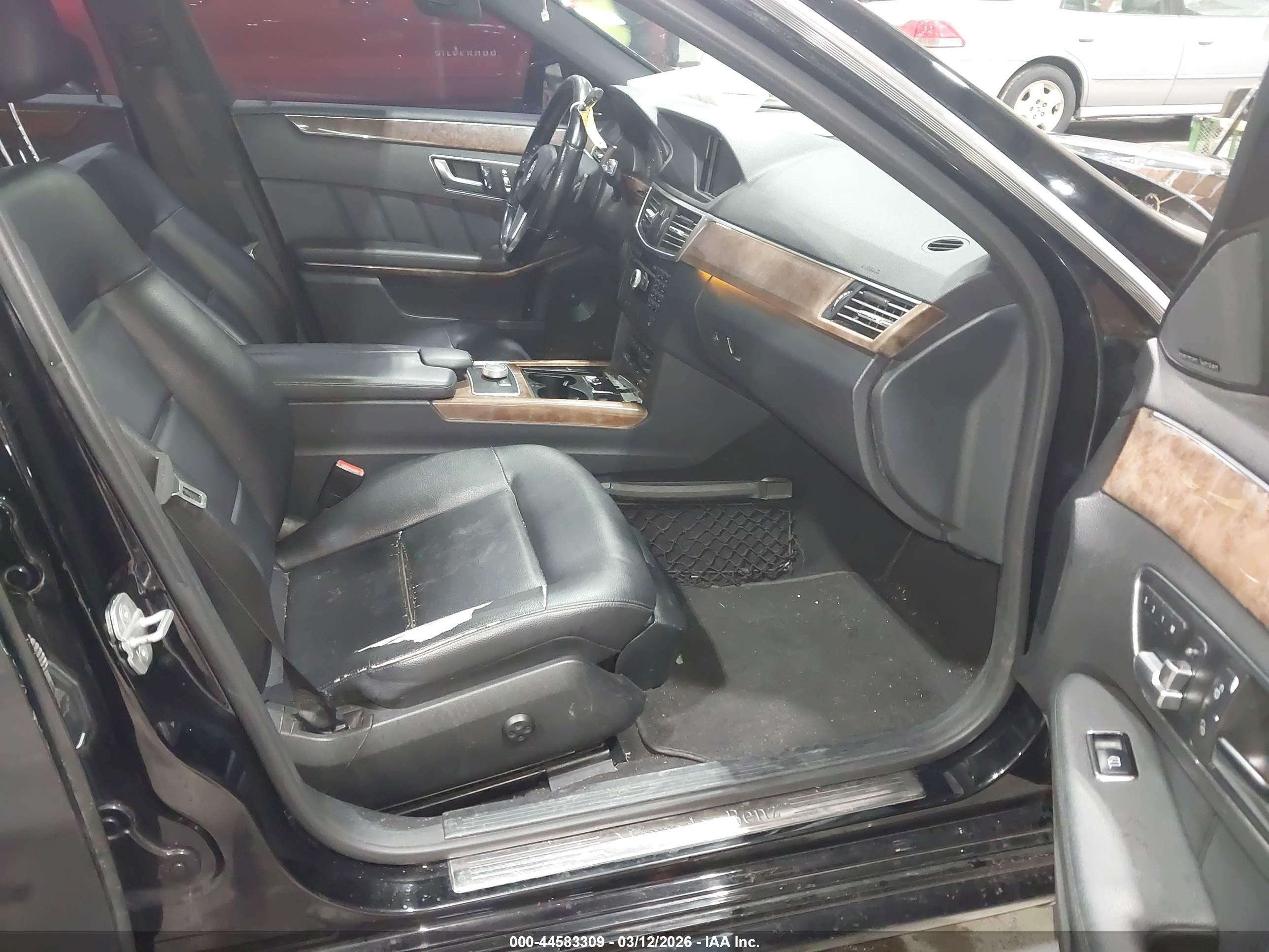 MERCEDES-BENZ E image 5