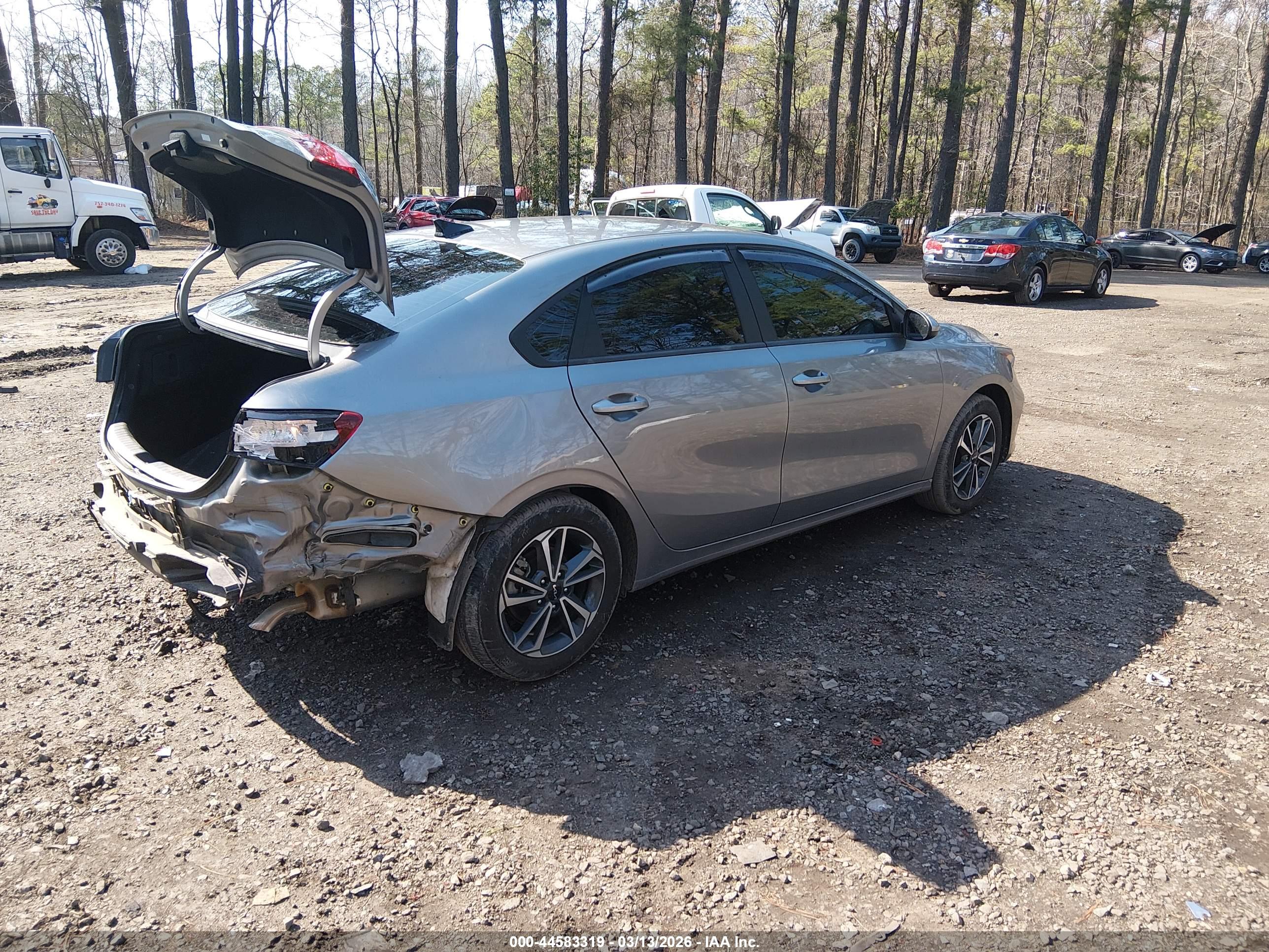 KIA FORTE image 4