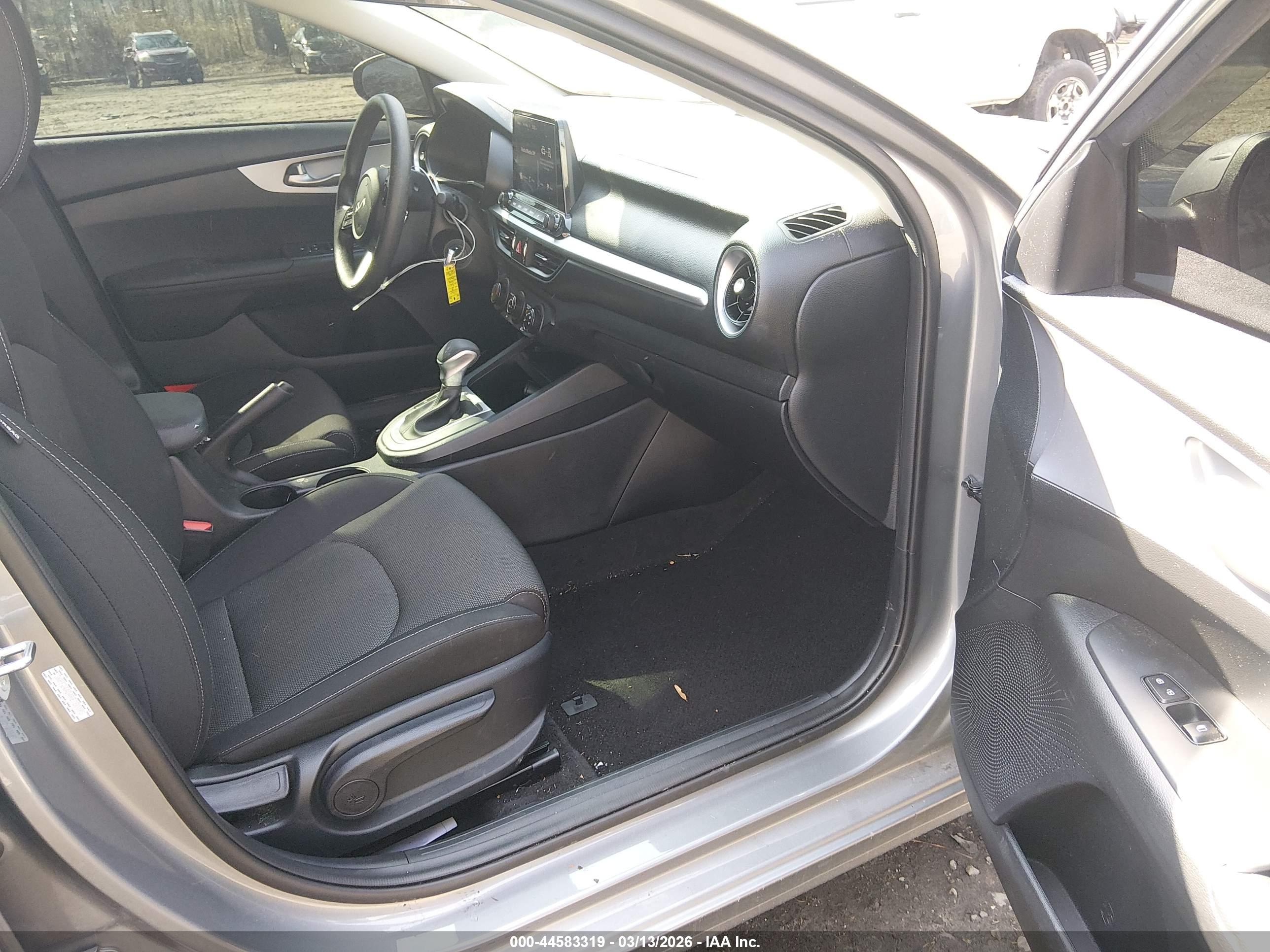 KIA FORTE image 5
