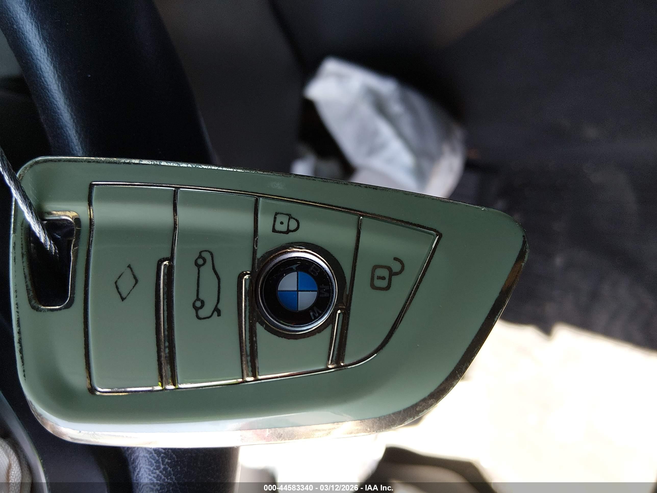BMW 330I image 11