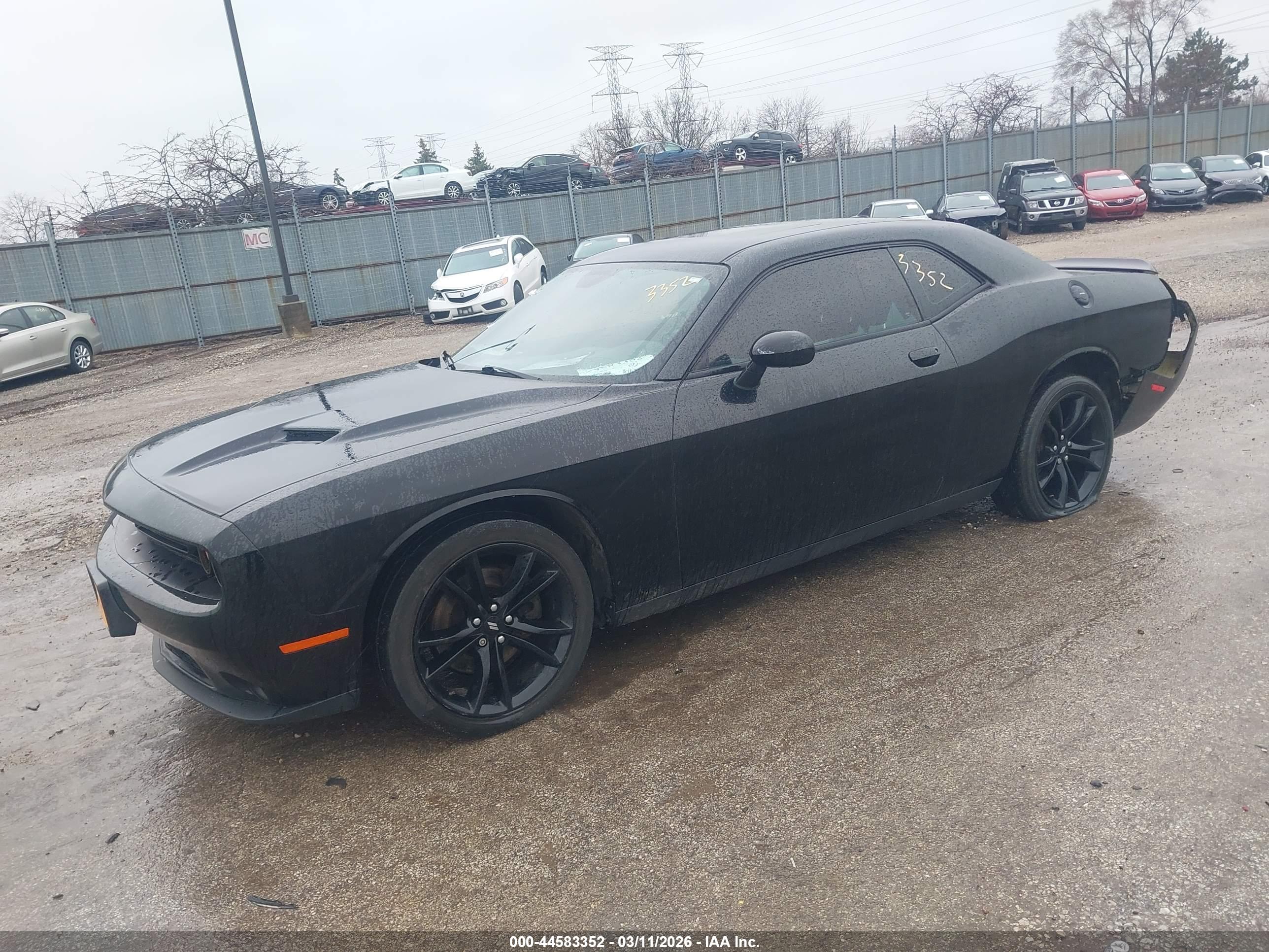 DODGE CHALLENGER image 2
