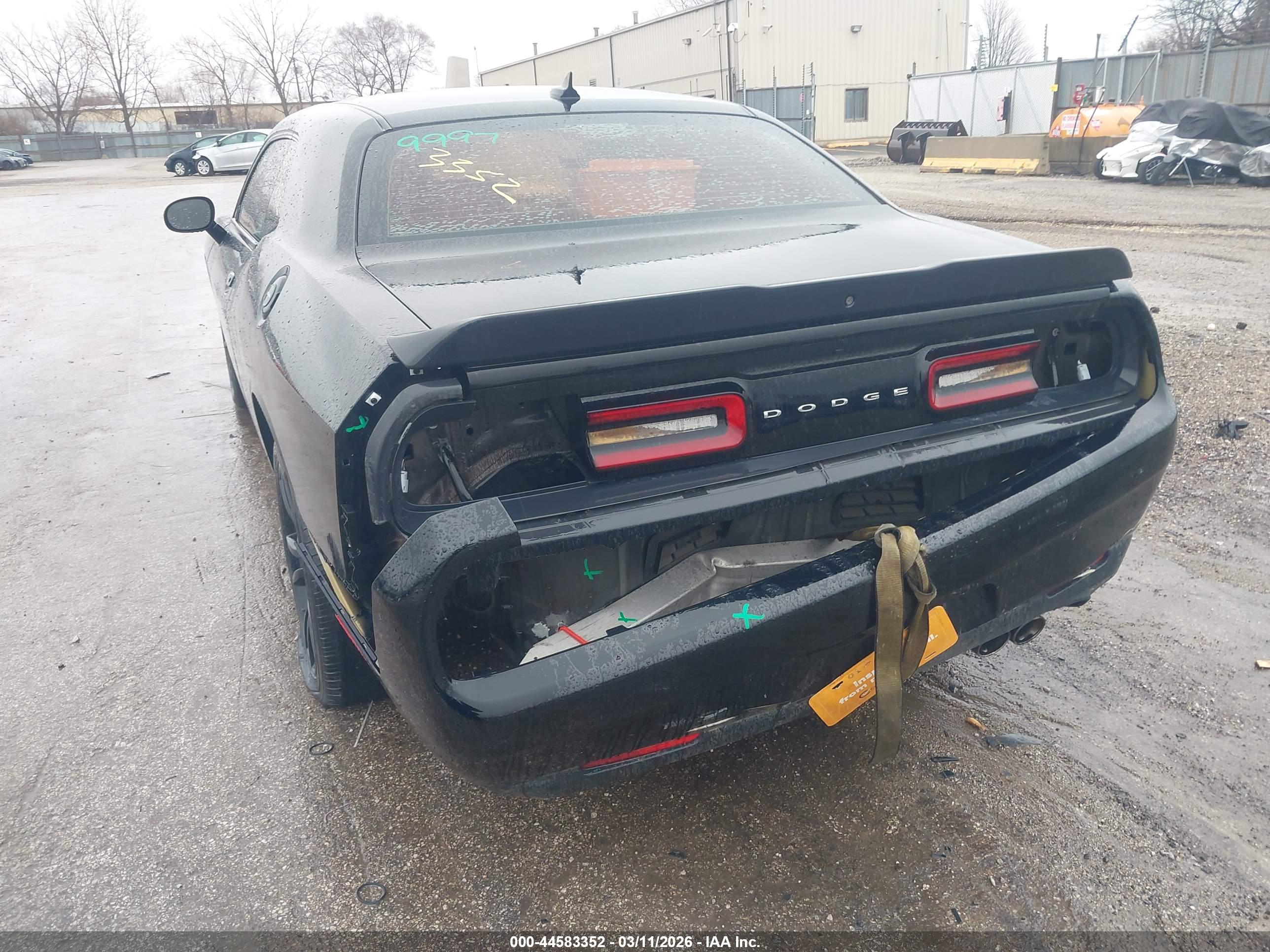 DODGE CHALLENGER image 6