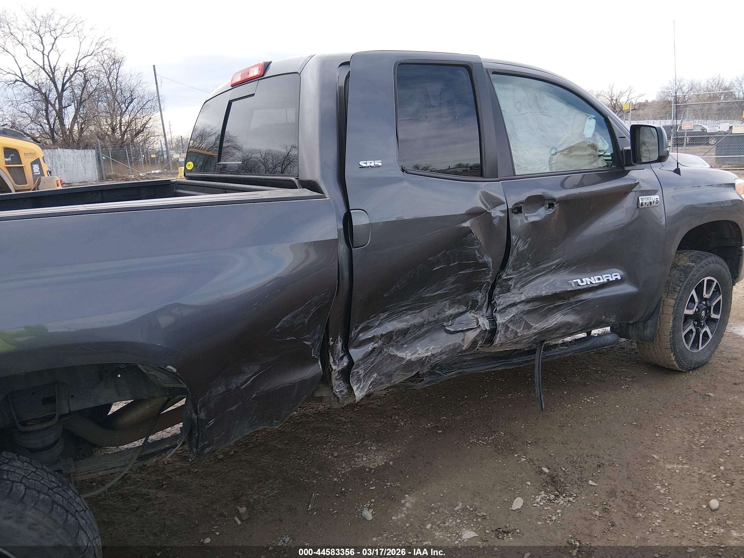 TOYOTA TUNDRA image 6