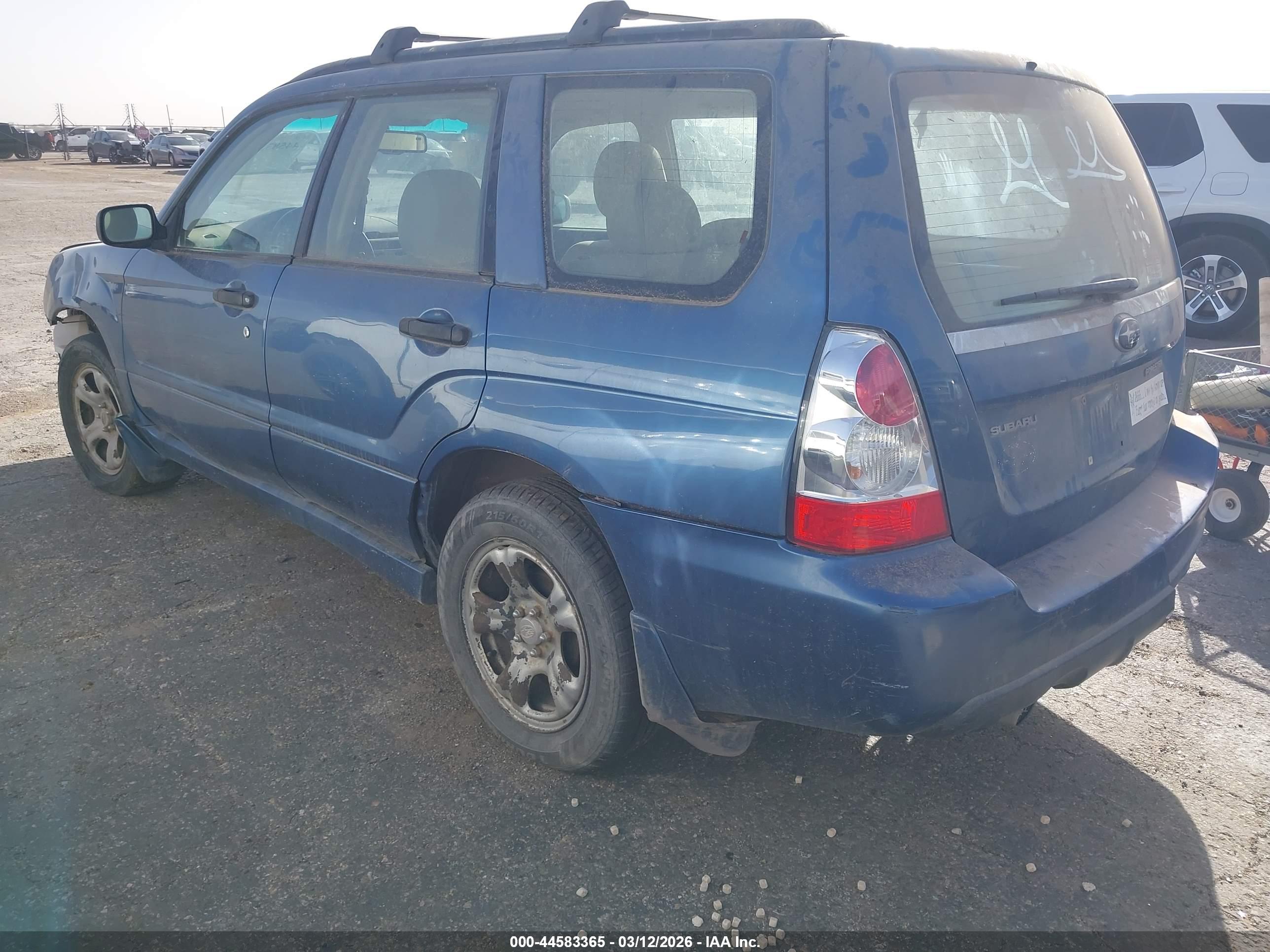 SUBARU FORESTER image 3