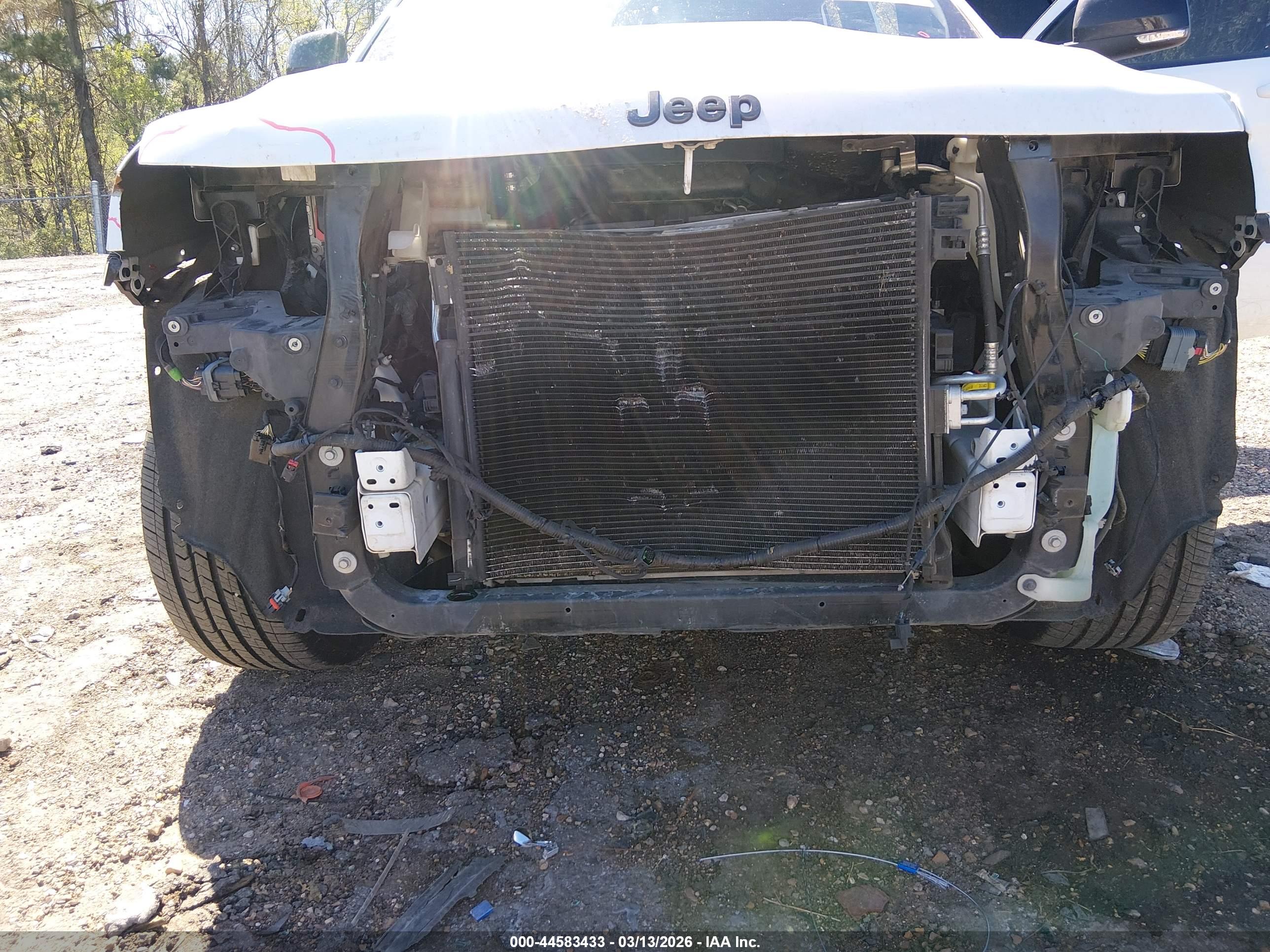 JEEP GRAND image 6