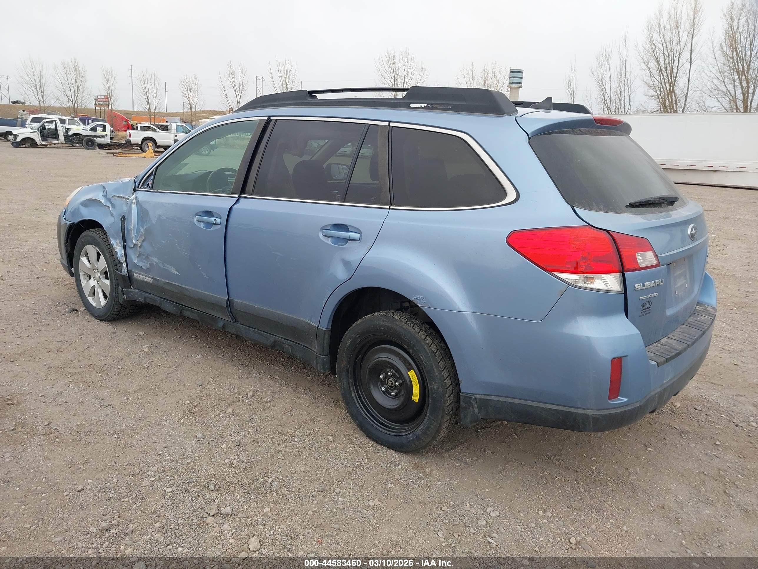 SUBARU OUTBACK image 3