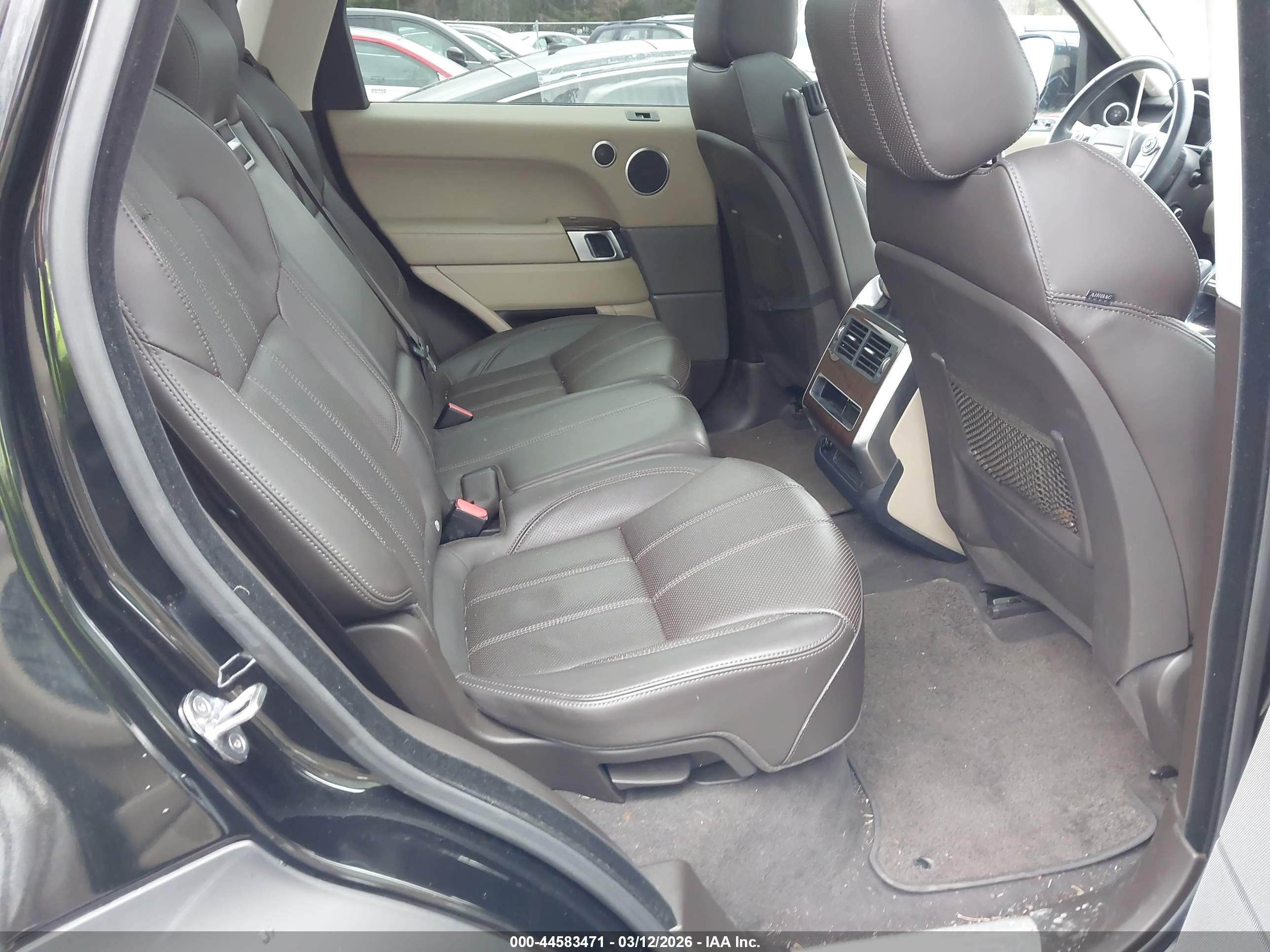 LAND ROVER image 8