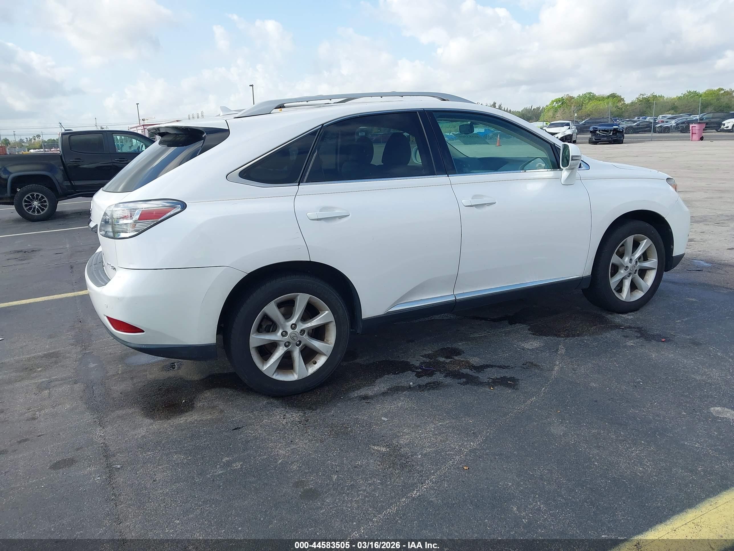 LEXUS RX image 4