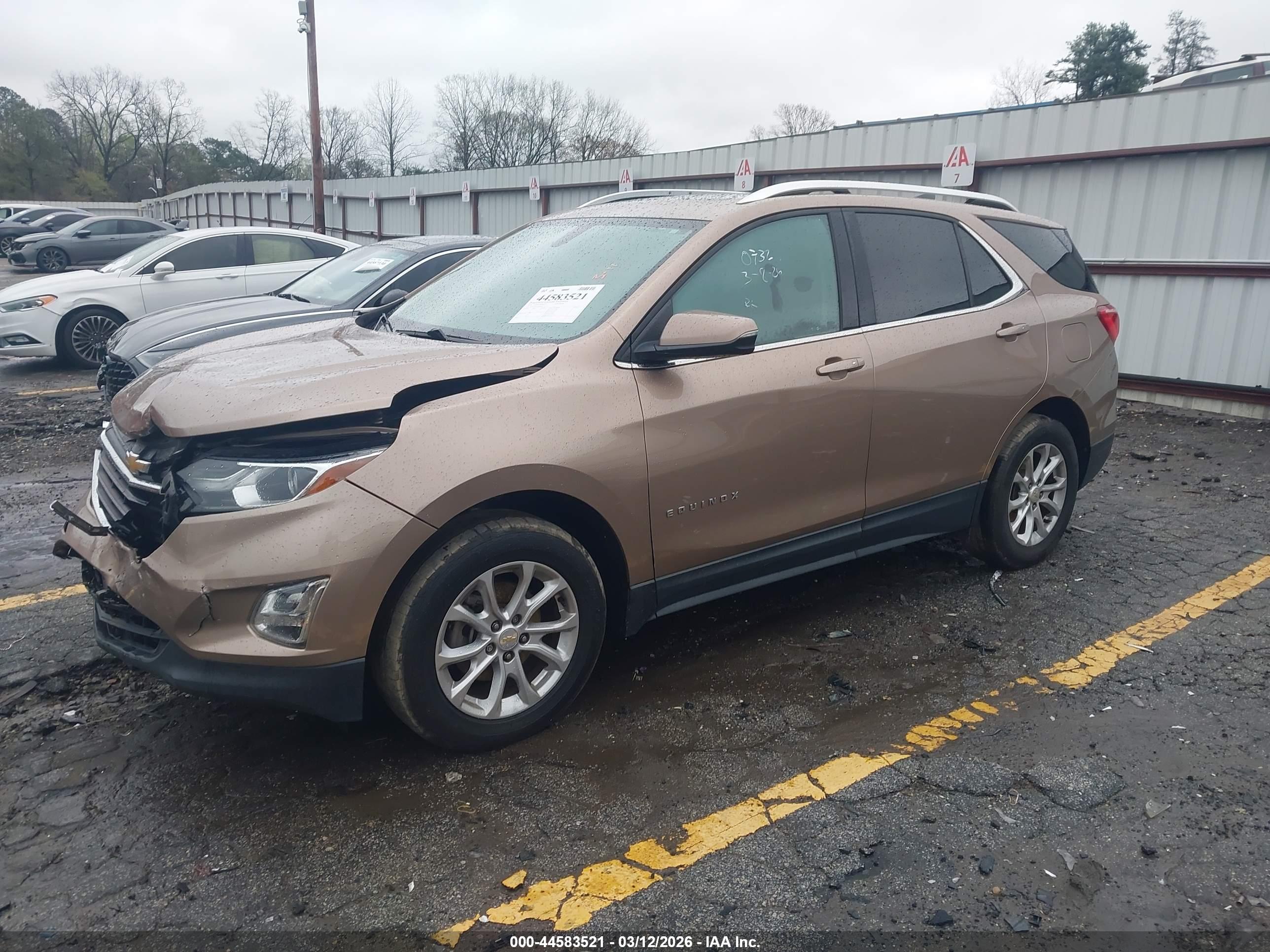 CHEVROLET EQUINOX image 2