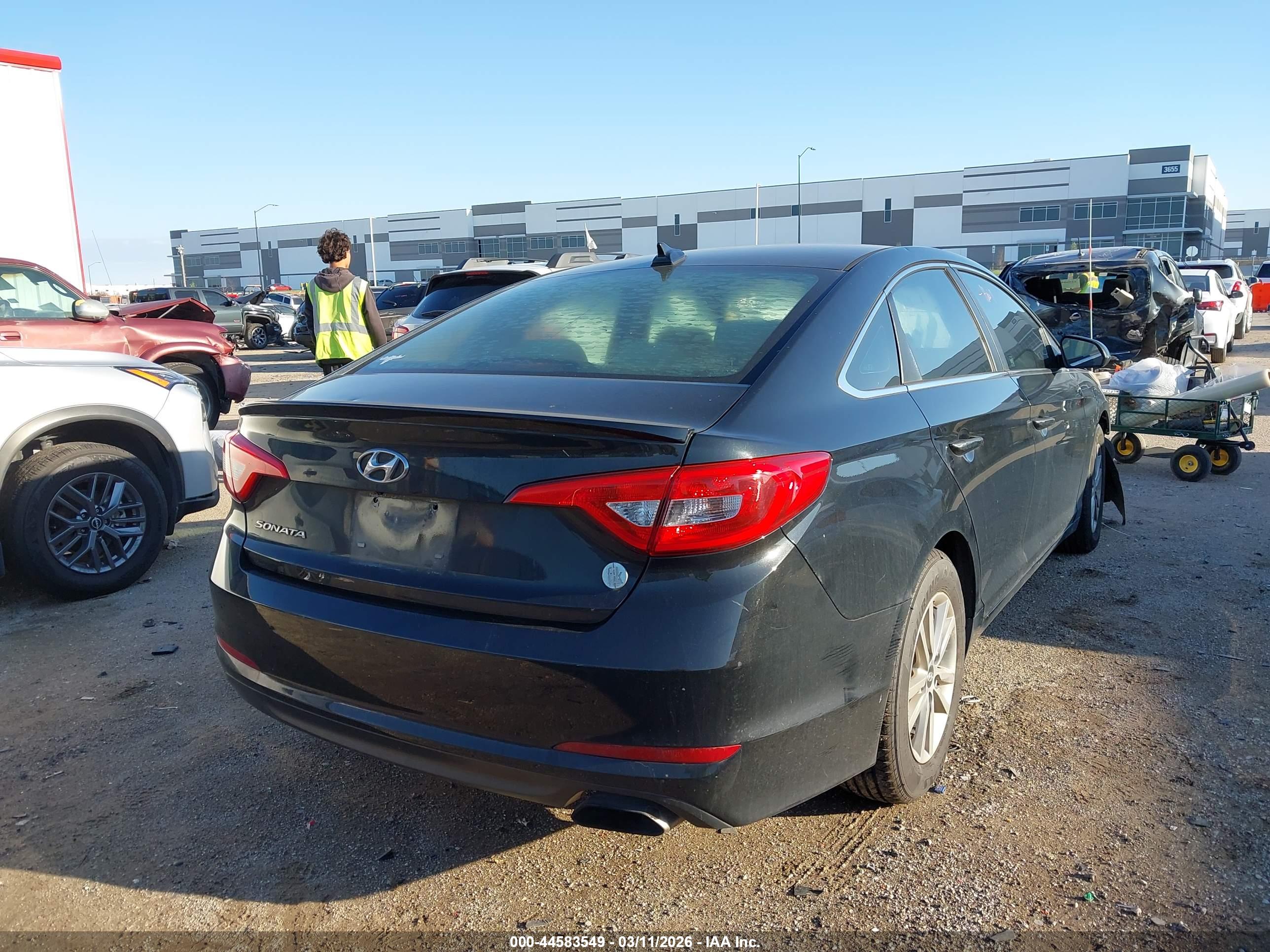HYUNDAI SONATA image 4