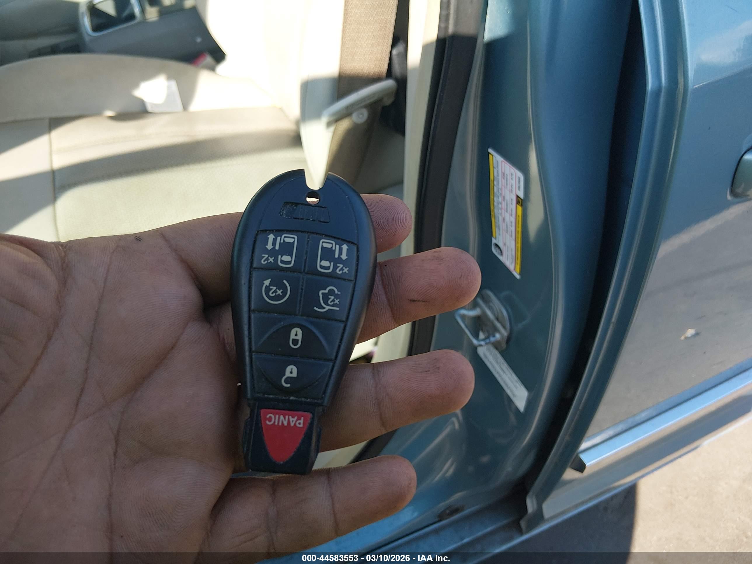 CHRYSLER TOWN image 11