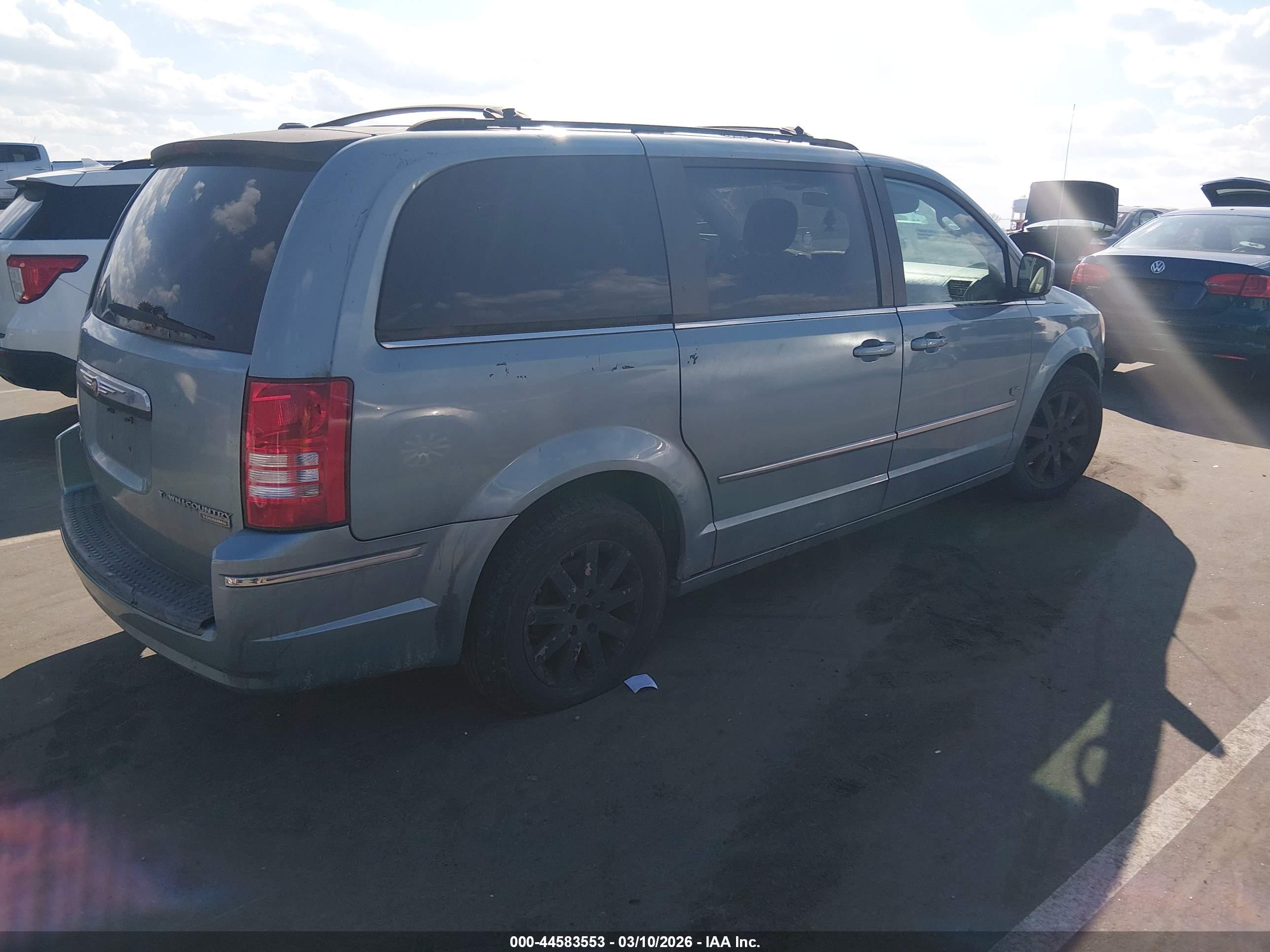 CHRYSLER TOWN image 4