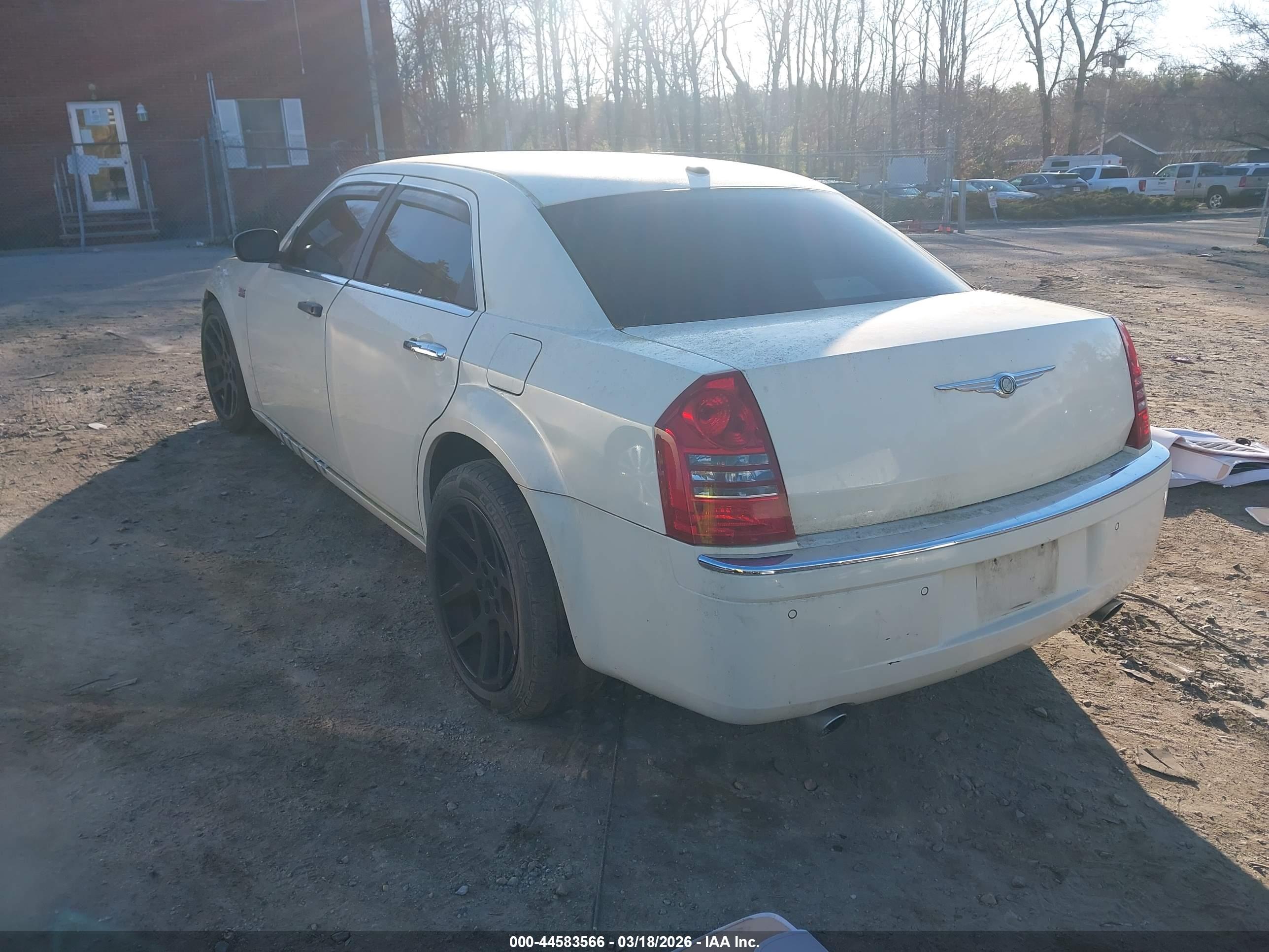 CHRYSLER 300C image 3