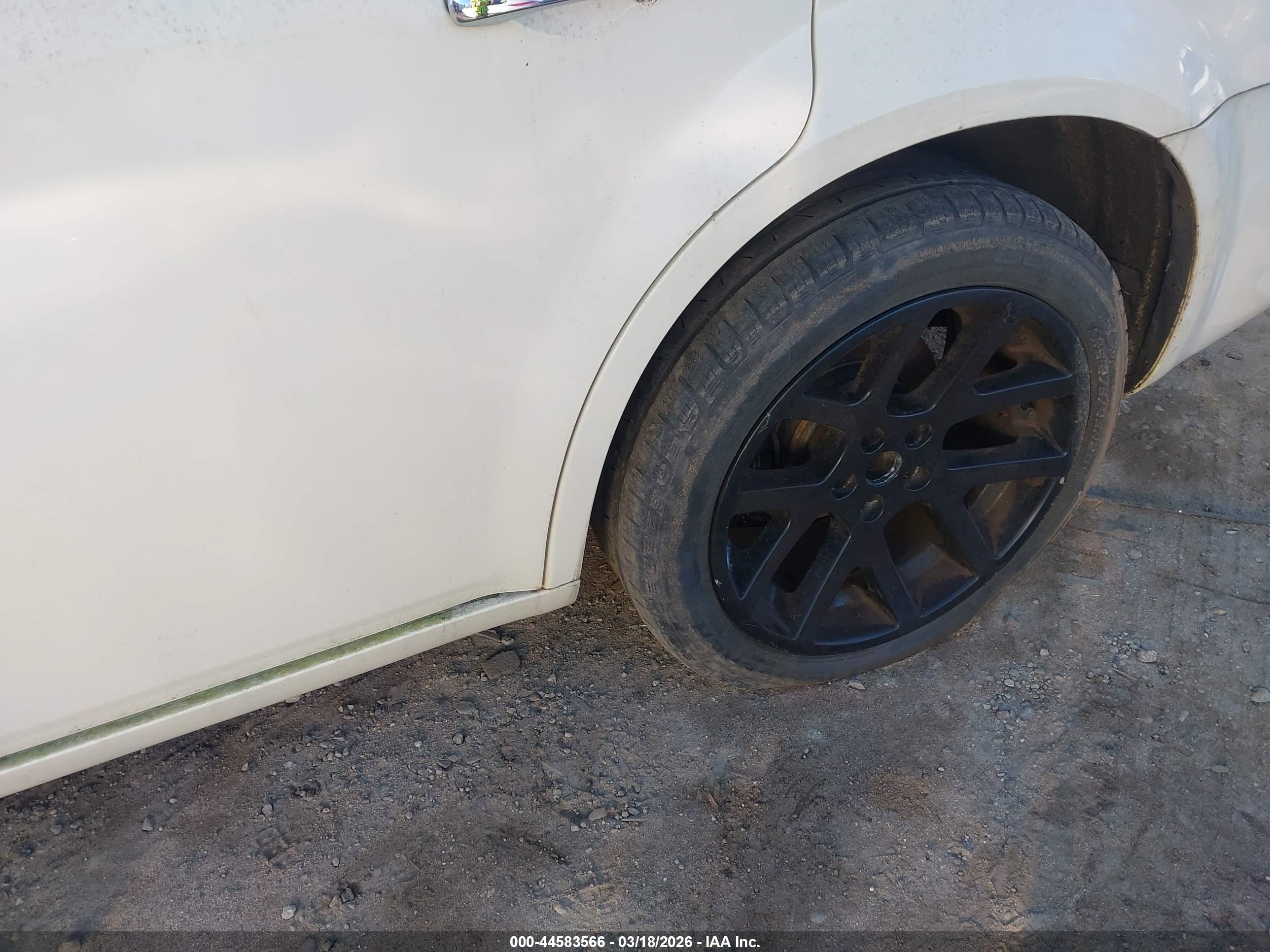 CHRYSLER 300C image 6