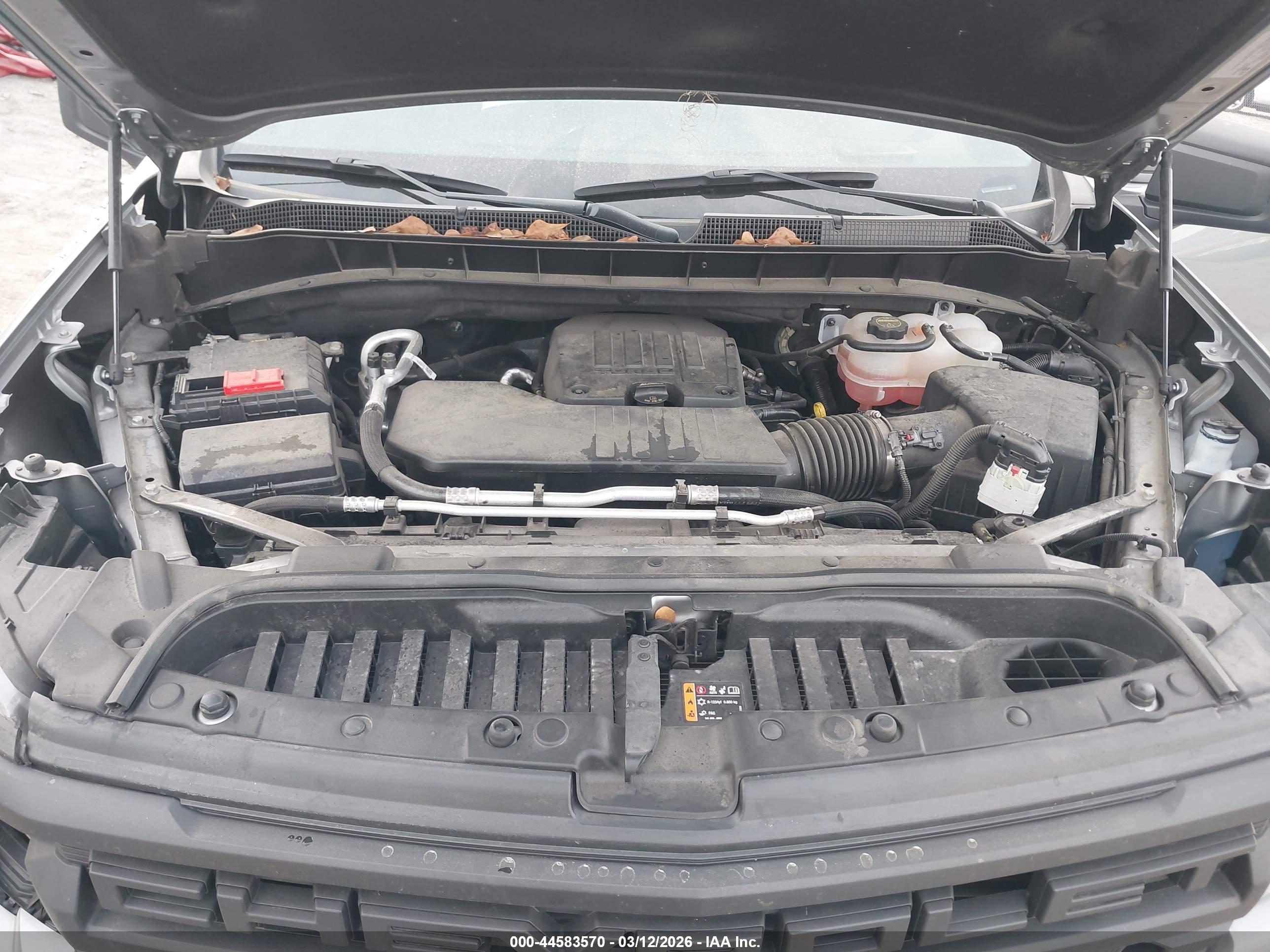 CHEVROLET SILVERADO image 10