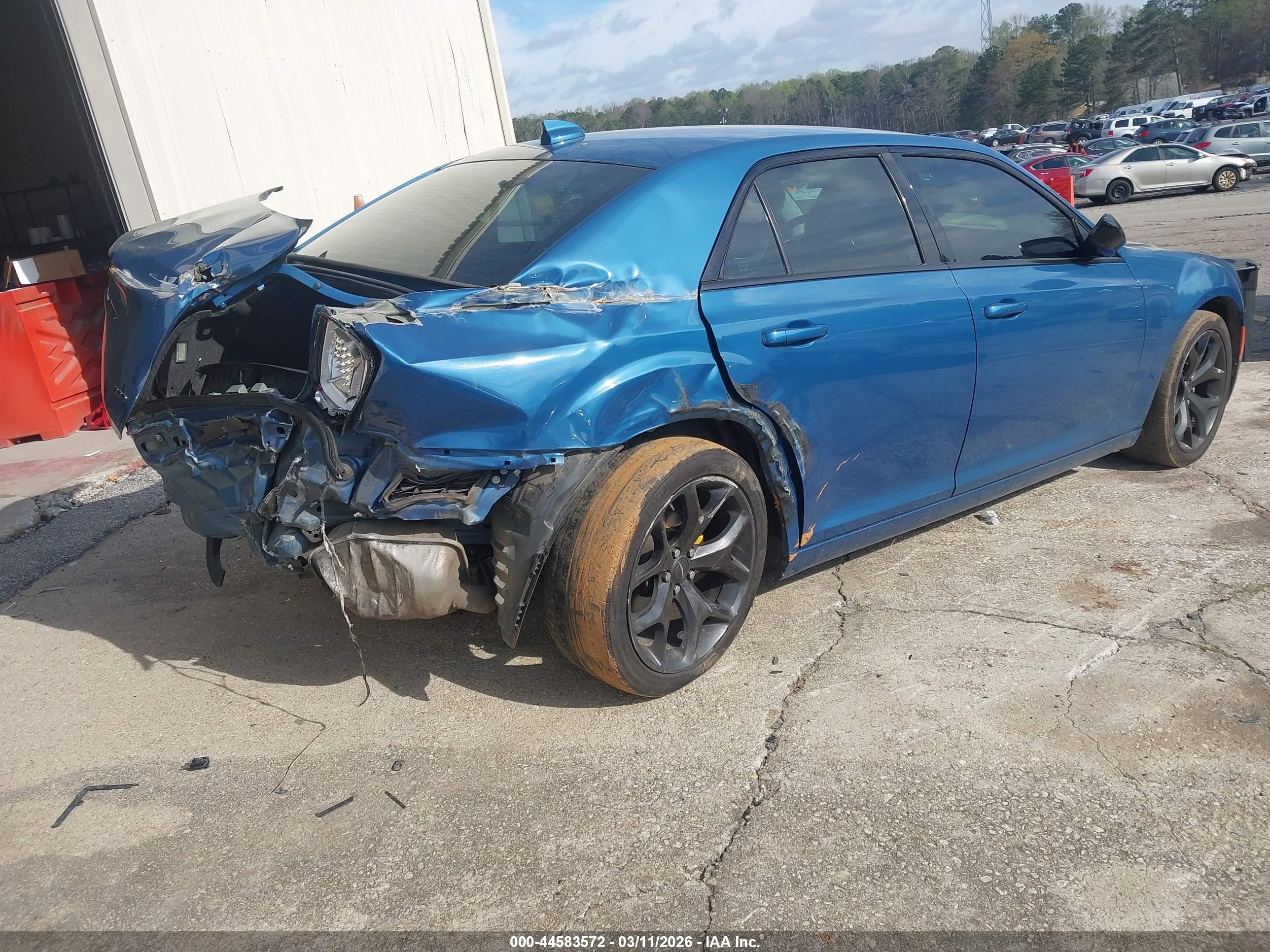 CHRYSLER 300 image 4