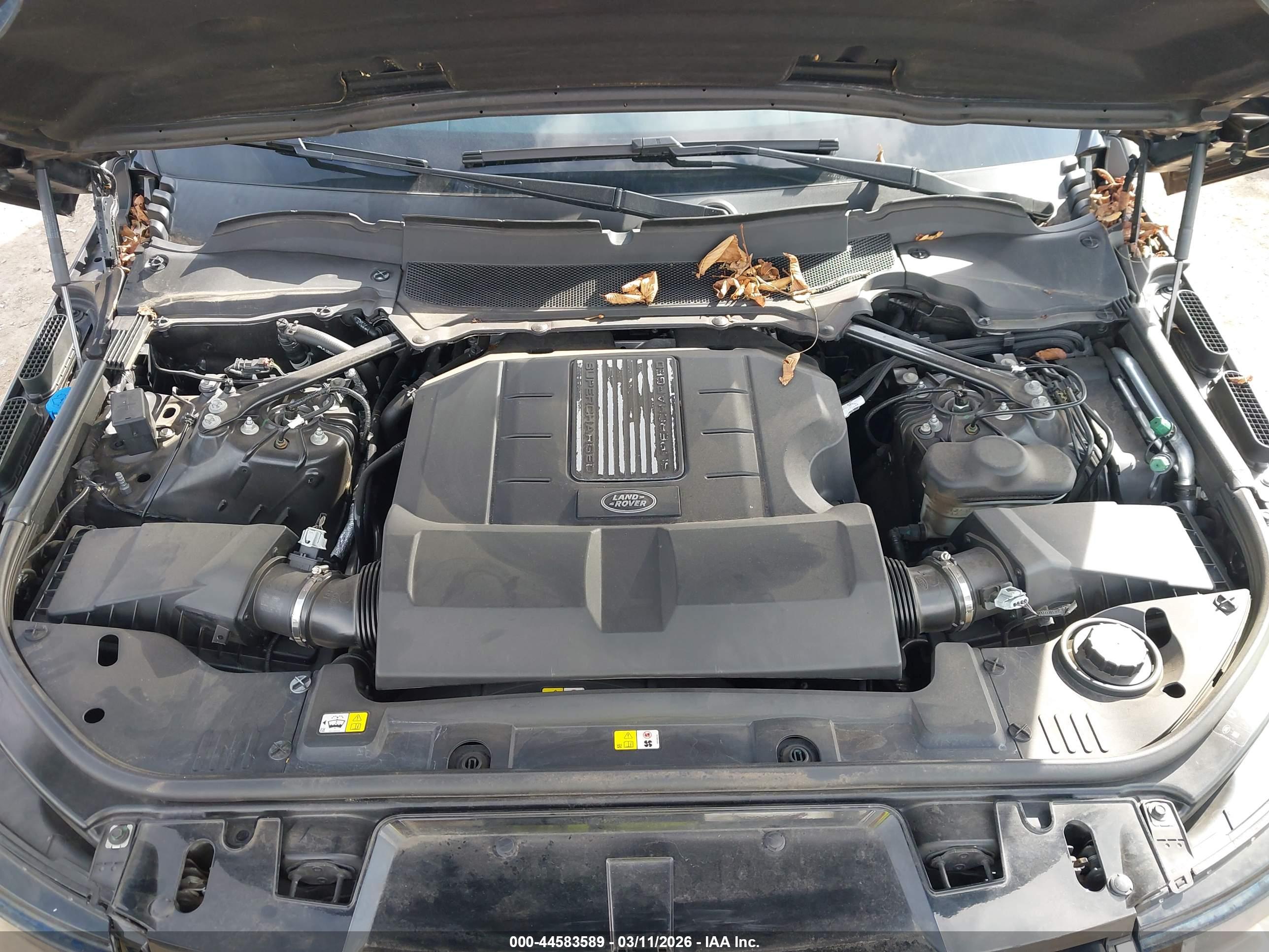 LAND ROVER image 10
