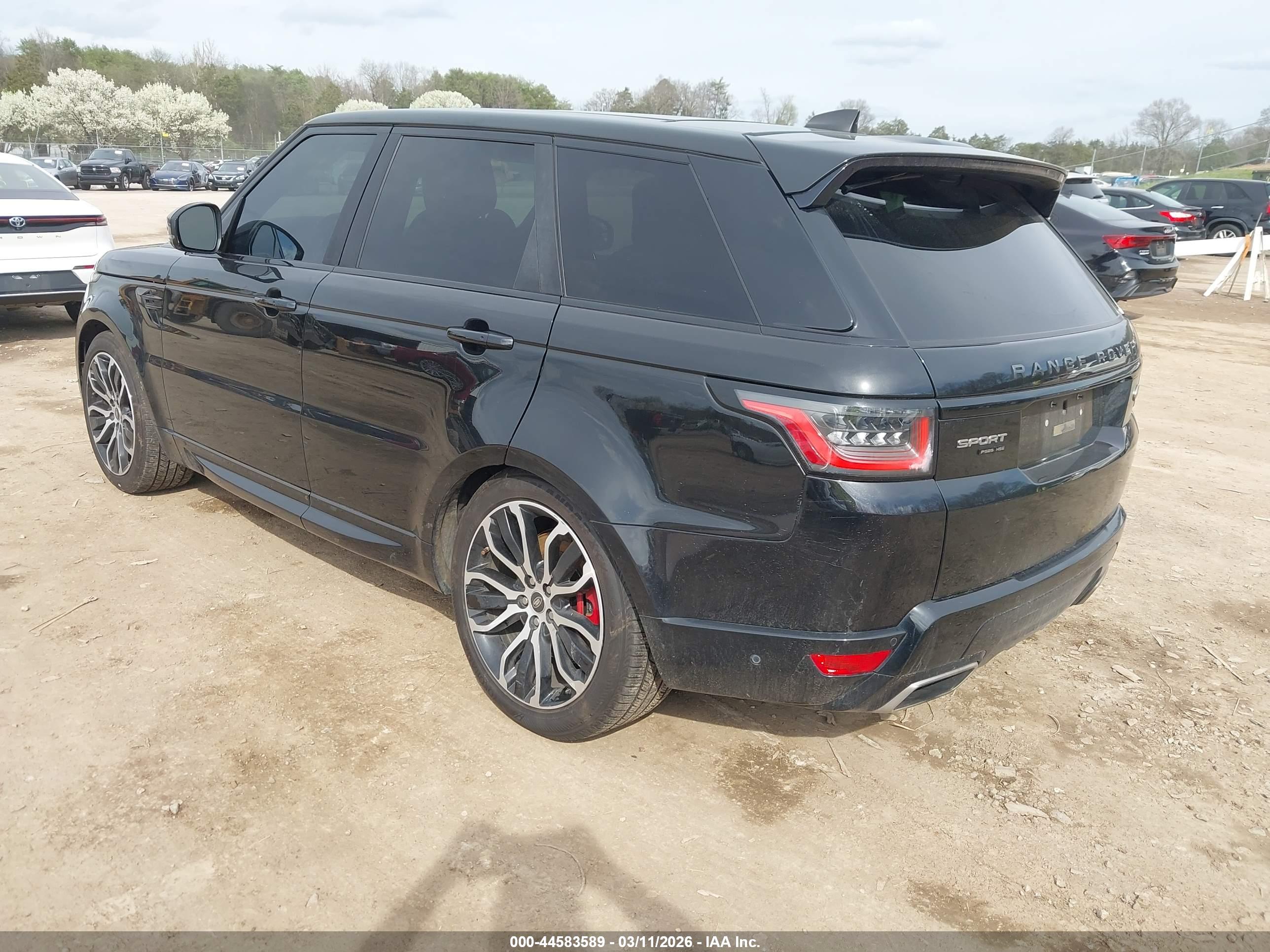 LAND ROVER image 3