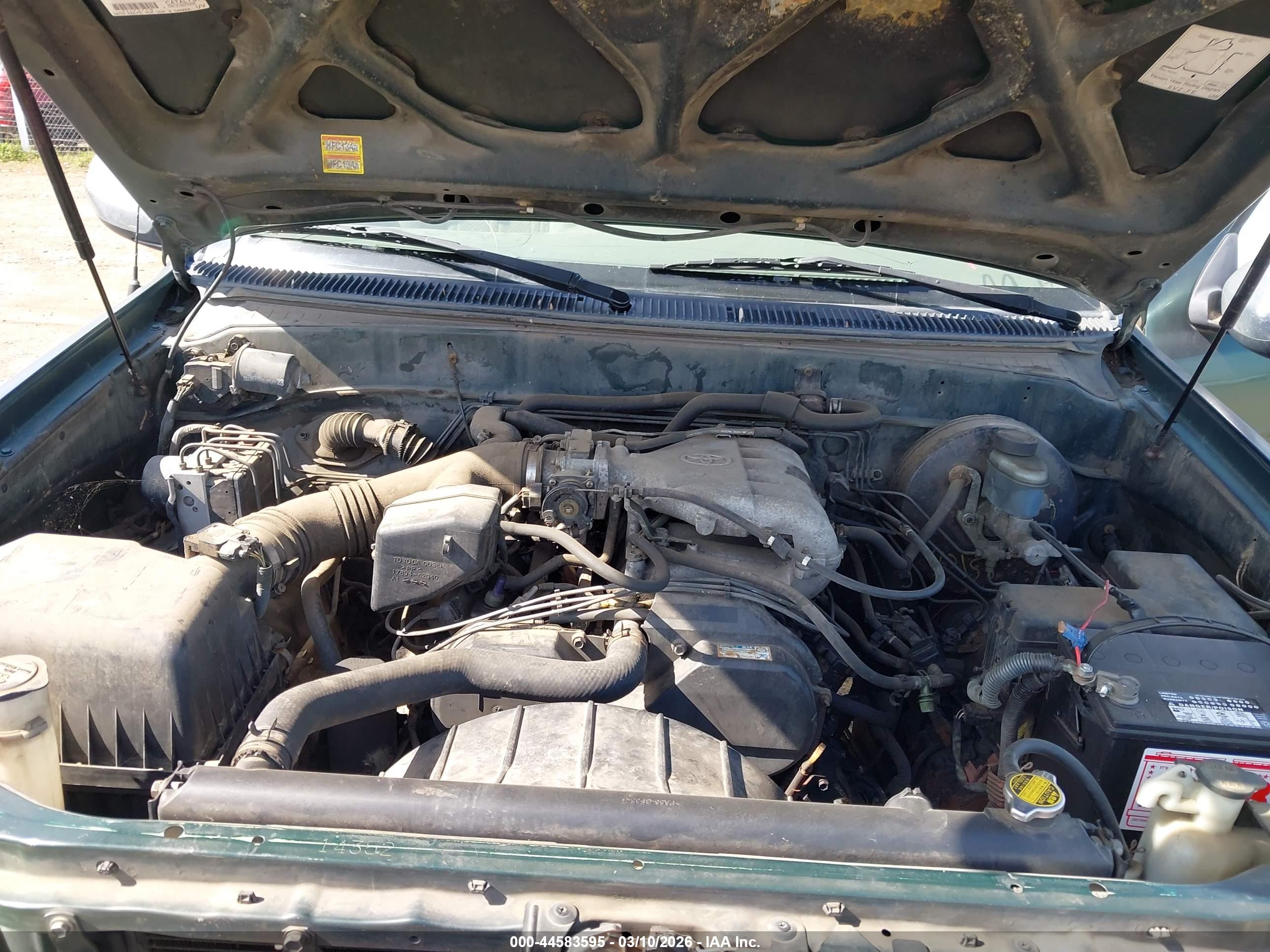 TOYOTA TUNDRA image 10