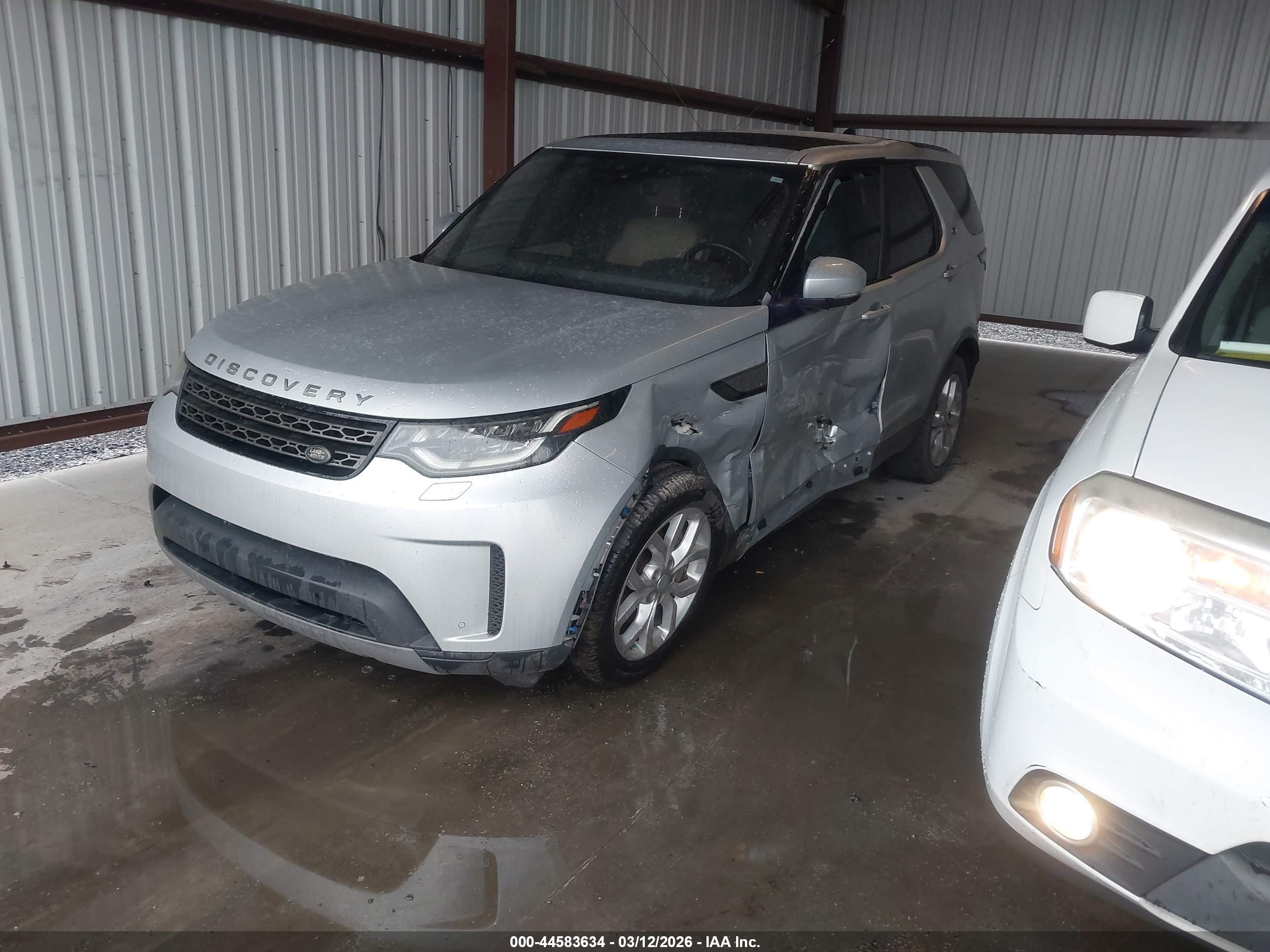 LAND ROVER image 2