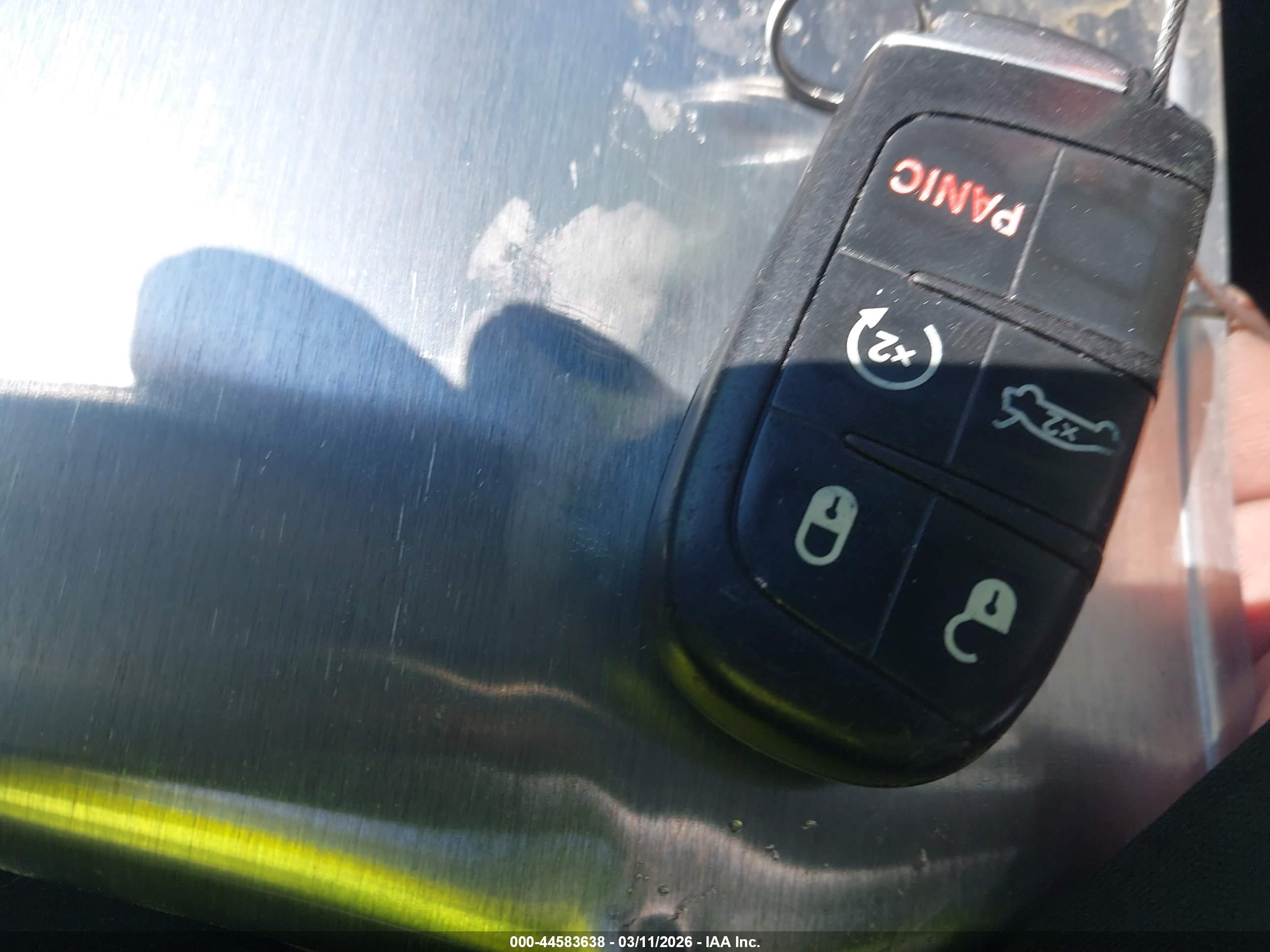 DODGE CHALLENGER image 11