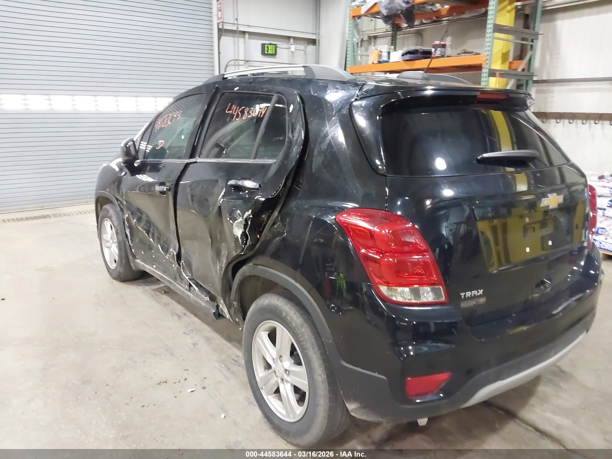 CHEVROLET TRAX image 6