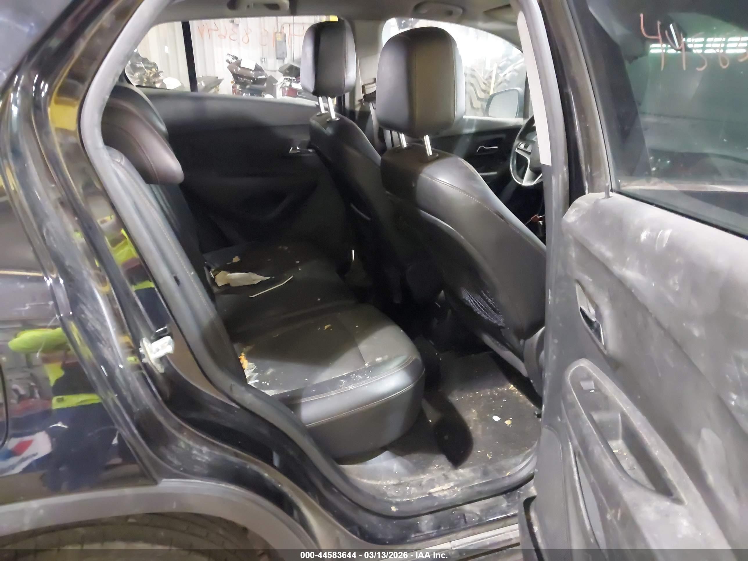 CHEVROLET TRAX image 8
