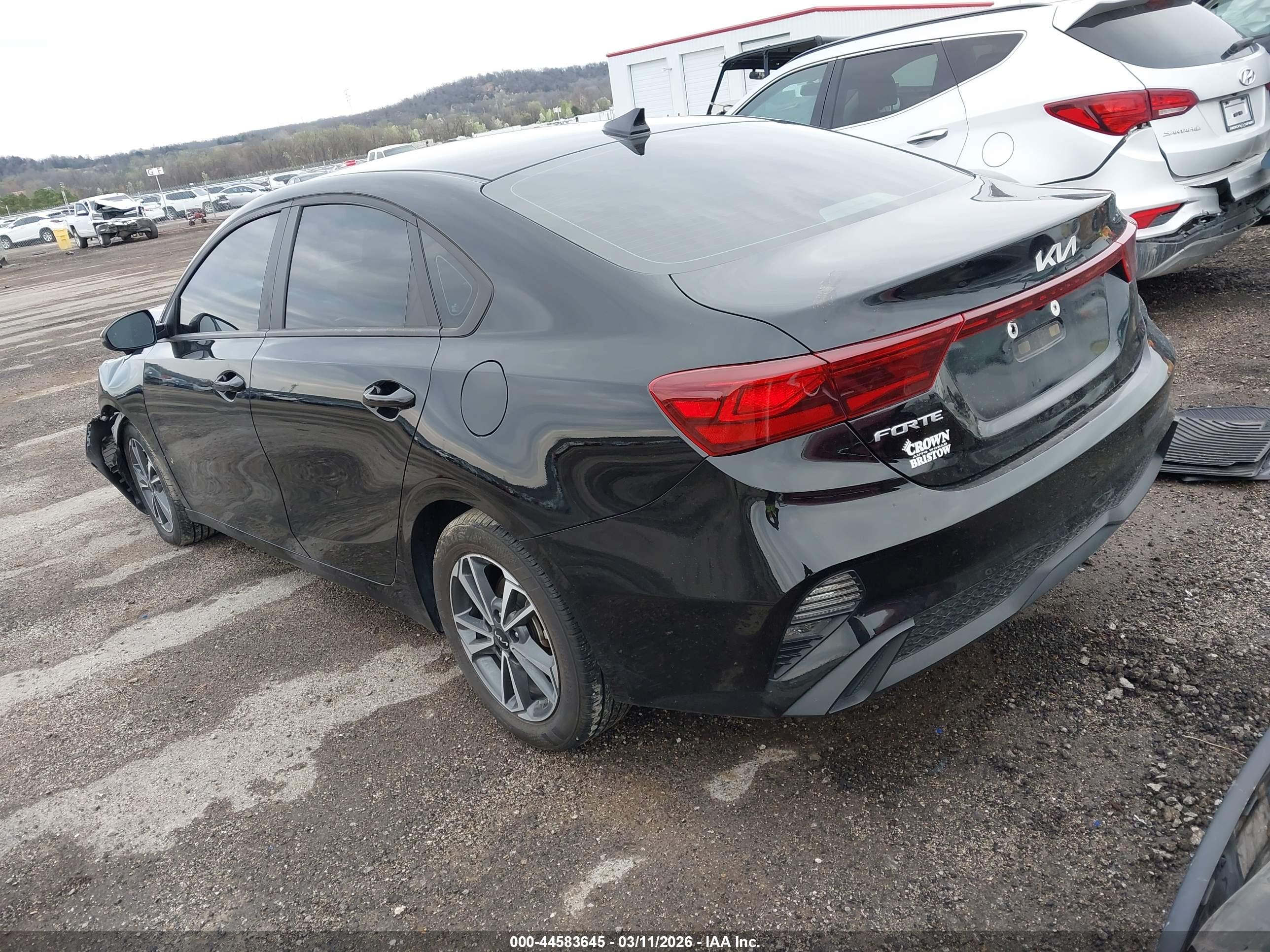 KIA FORTE image 3