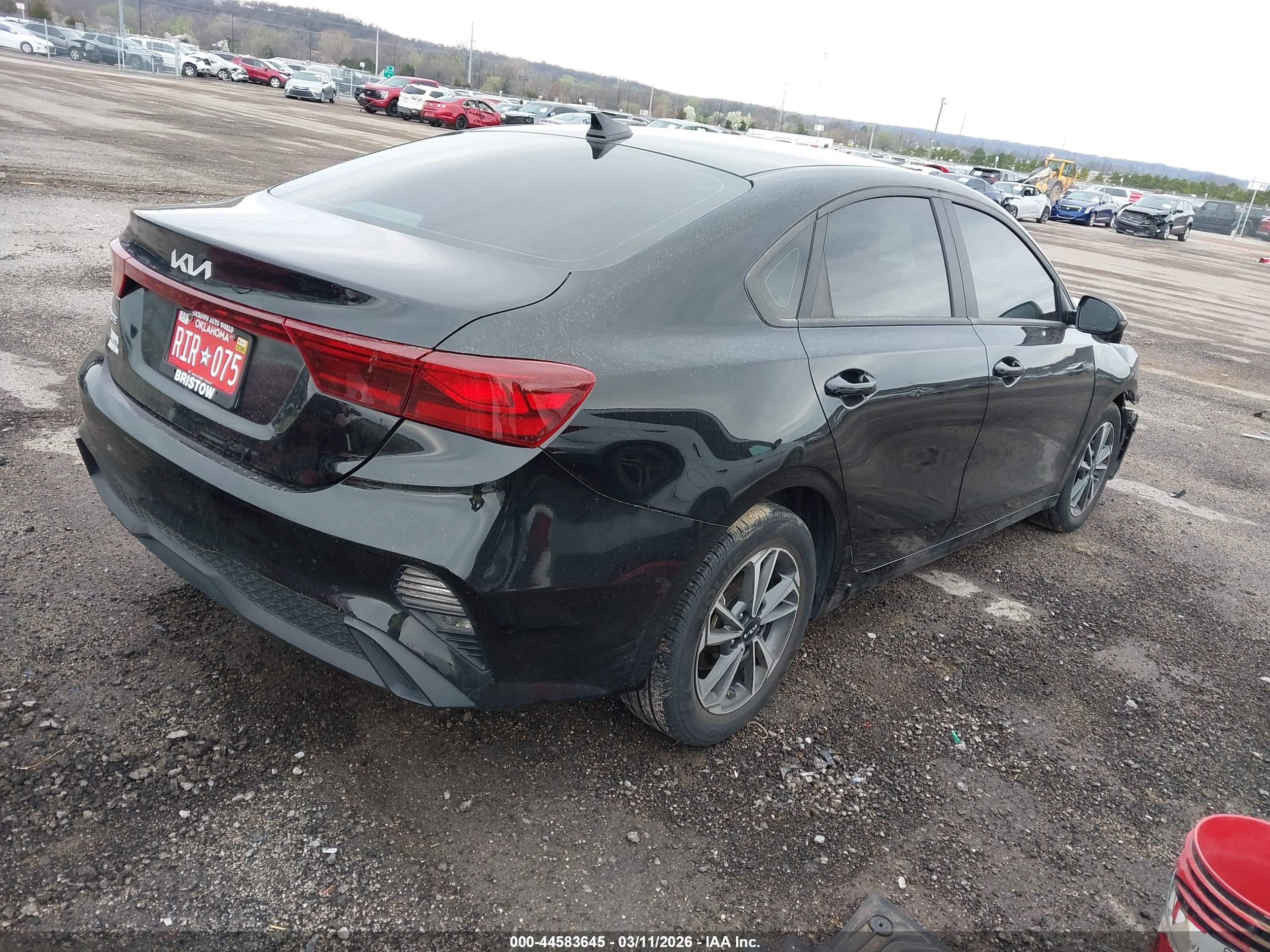 KIA FORTE image 4