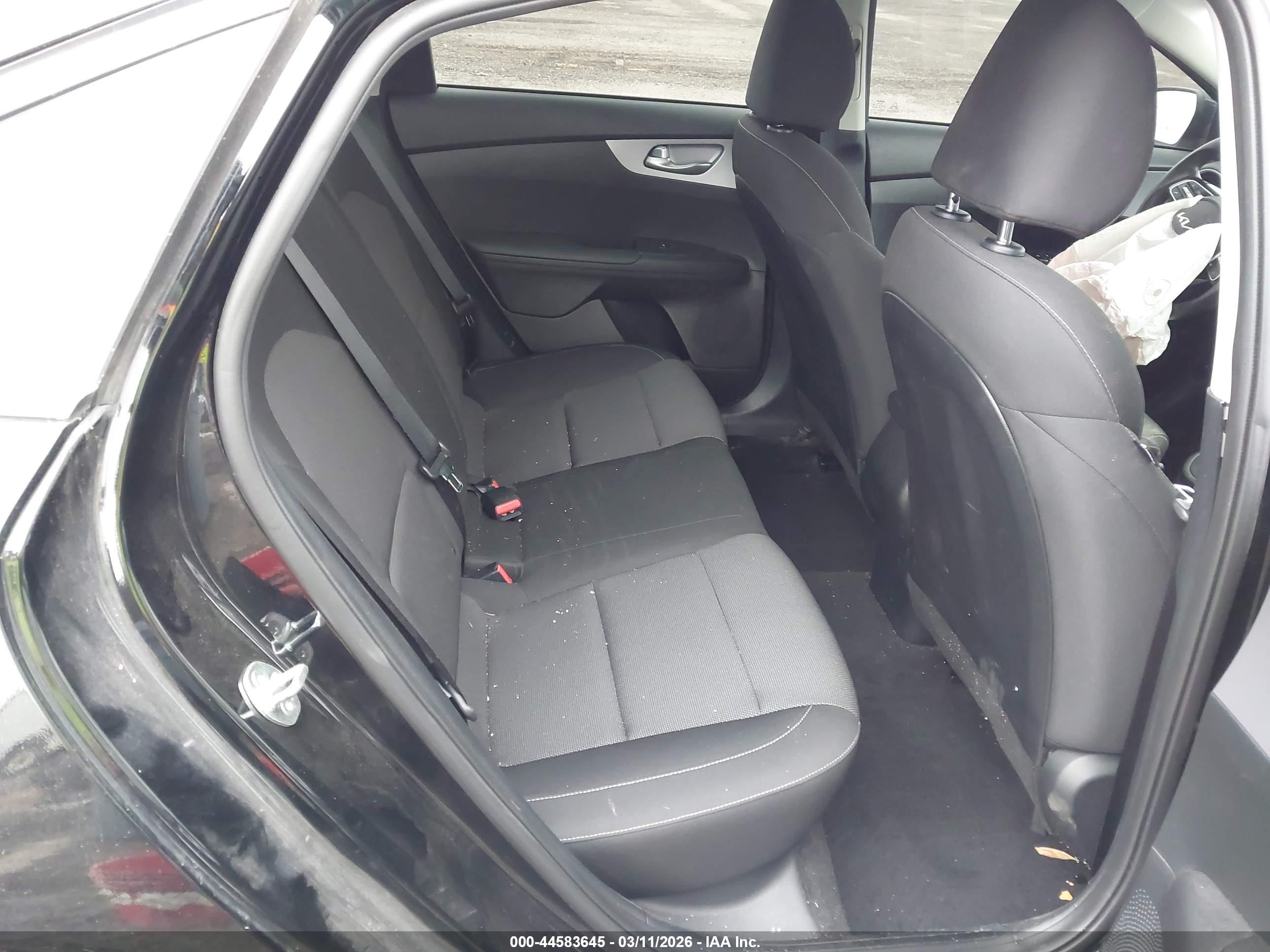 KIA FORTE image 8