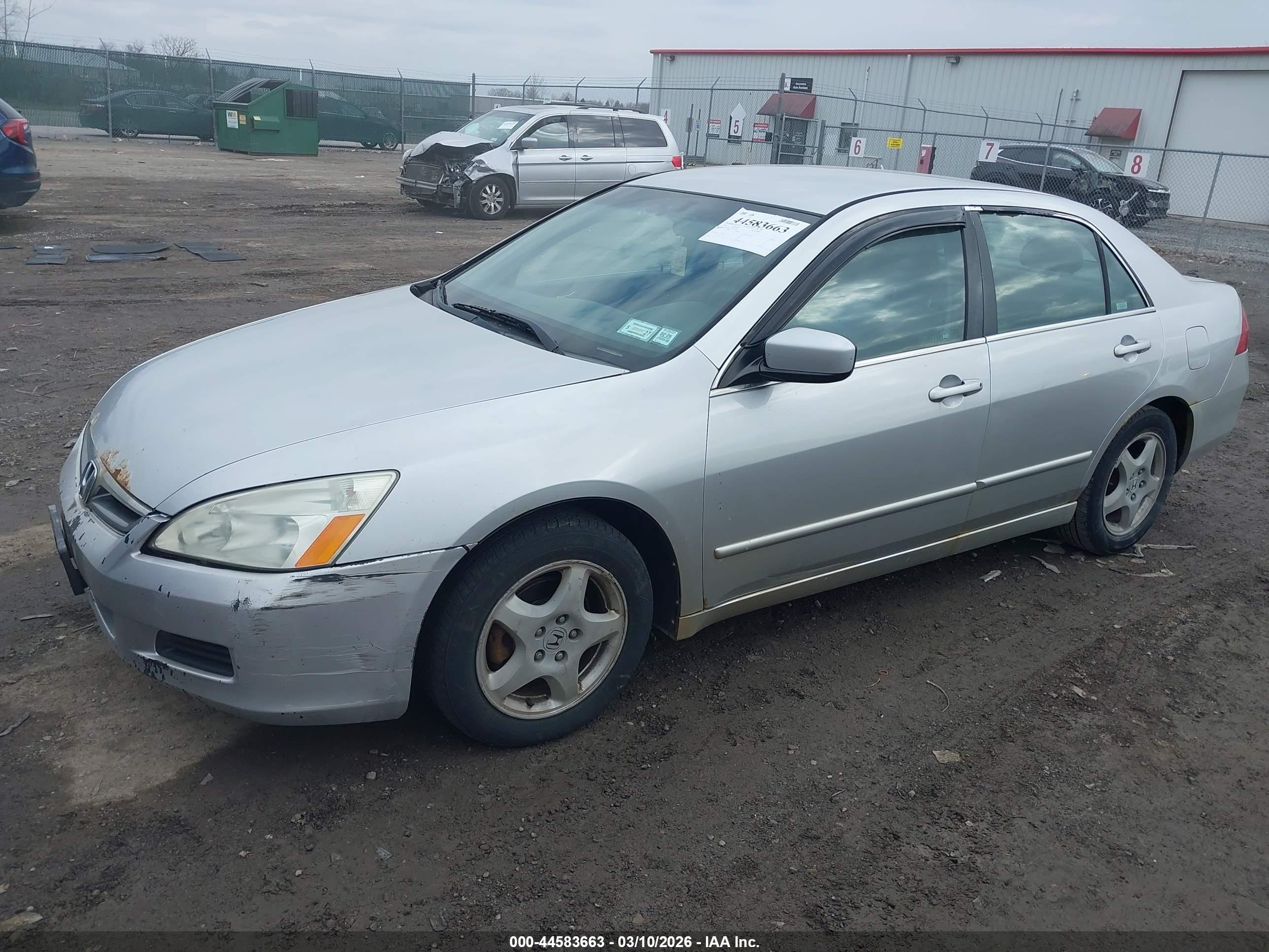 HONDA ACCORD image 2