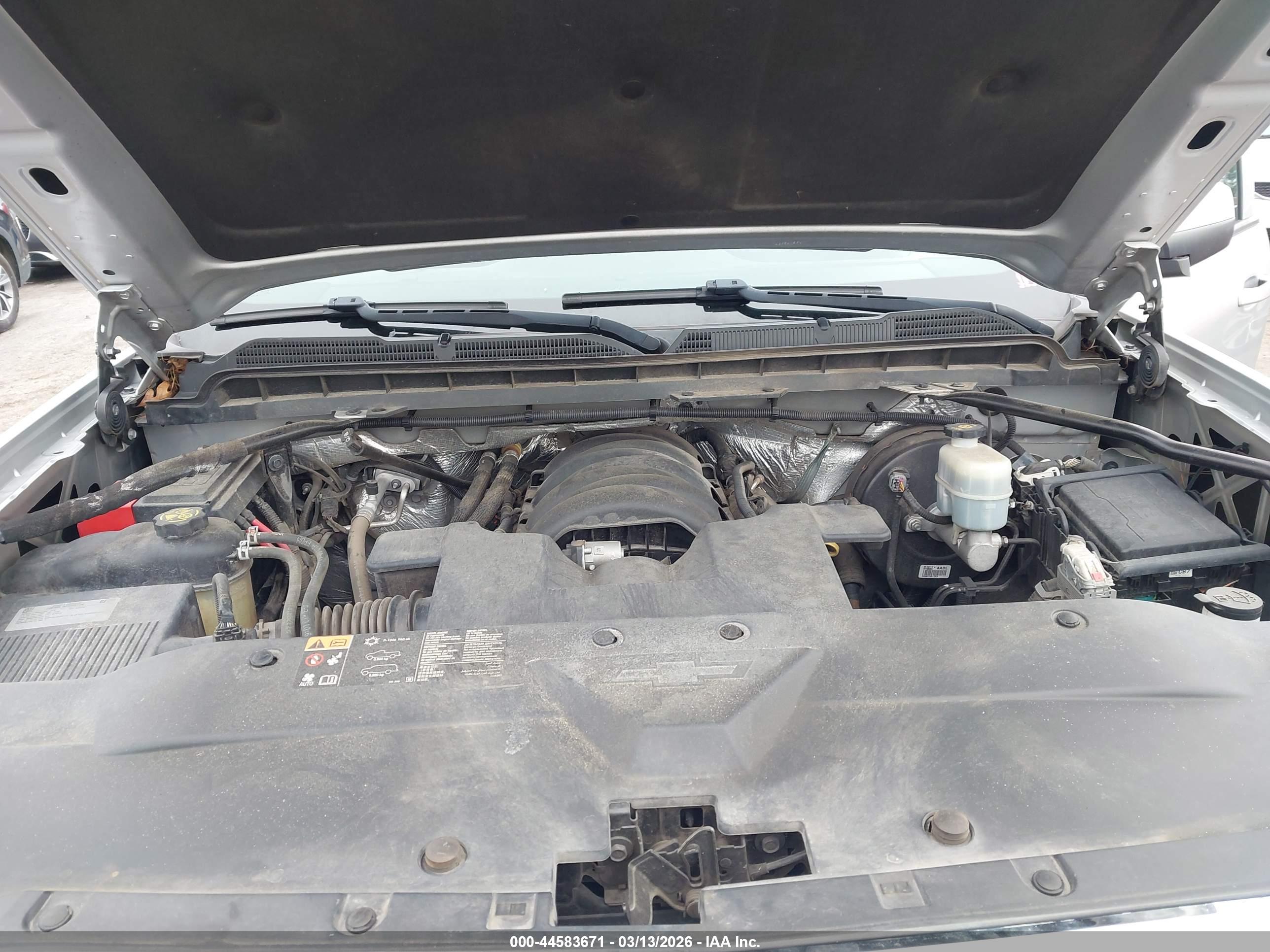 CHEVROLET SILVERADO image 10