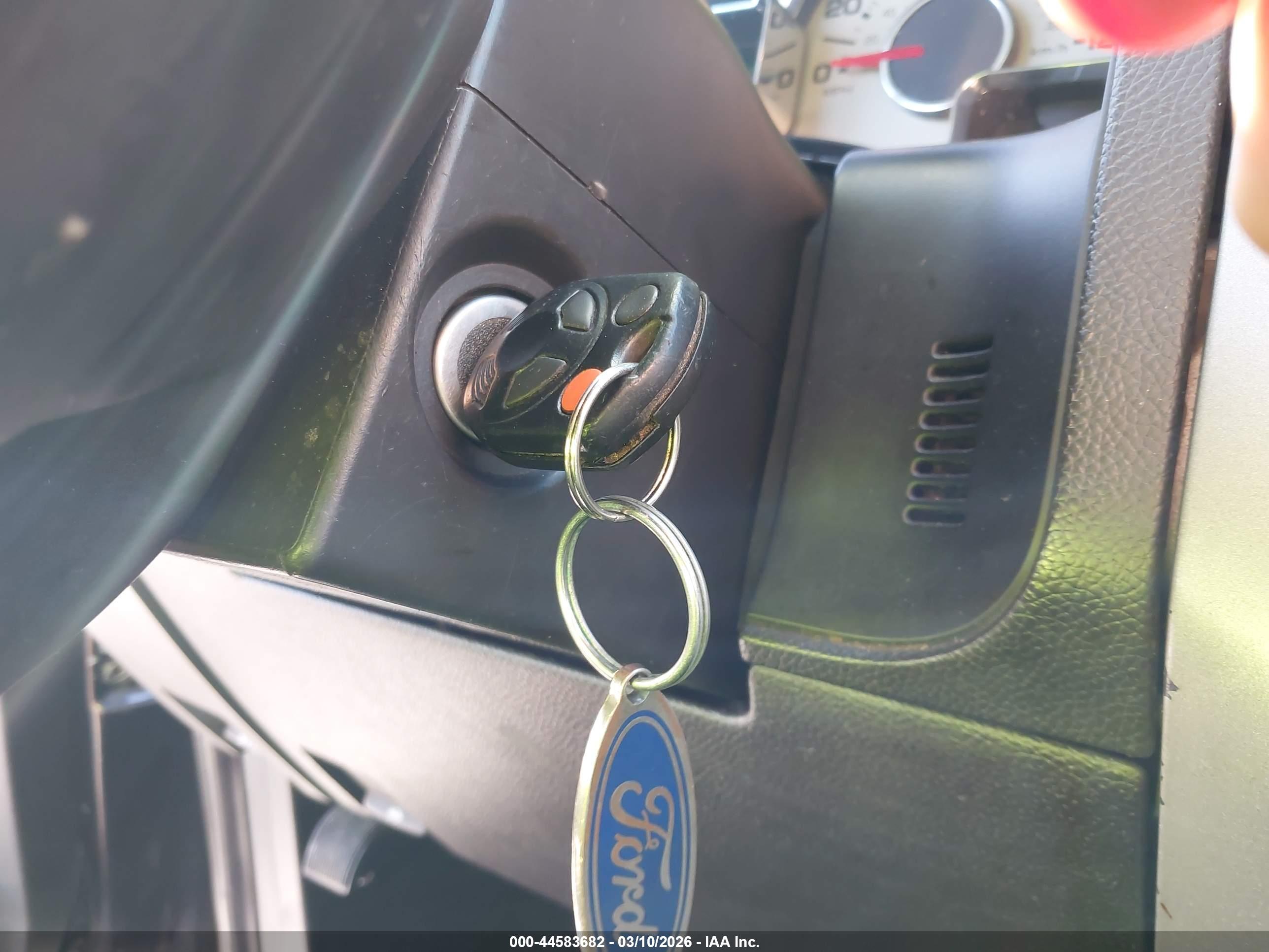 FORD EXPEDITION image 11