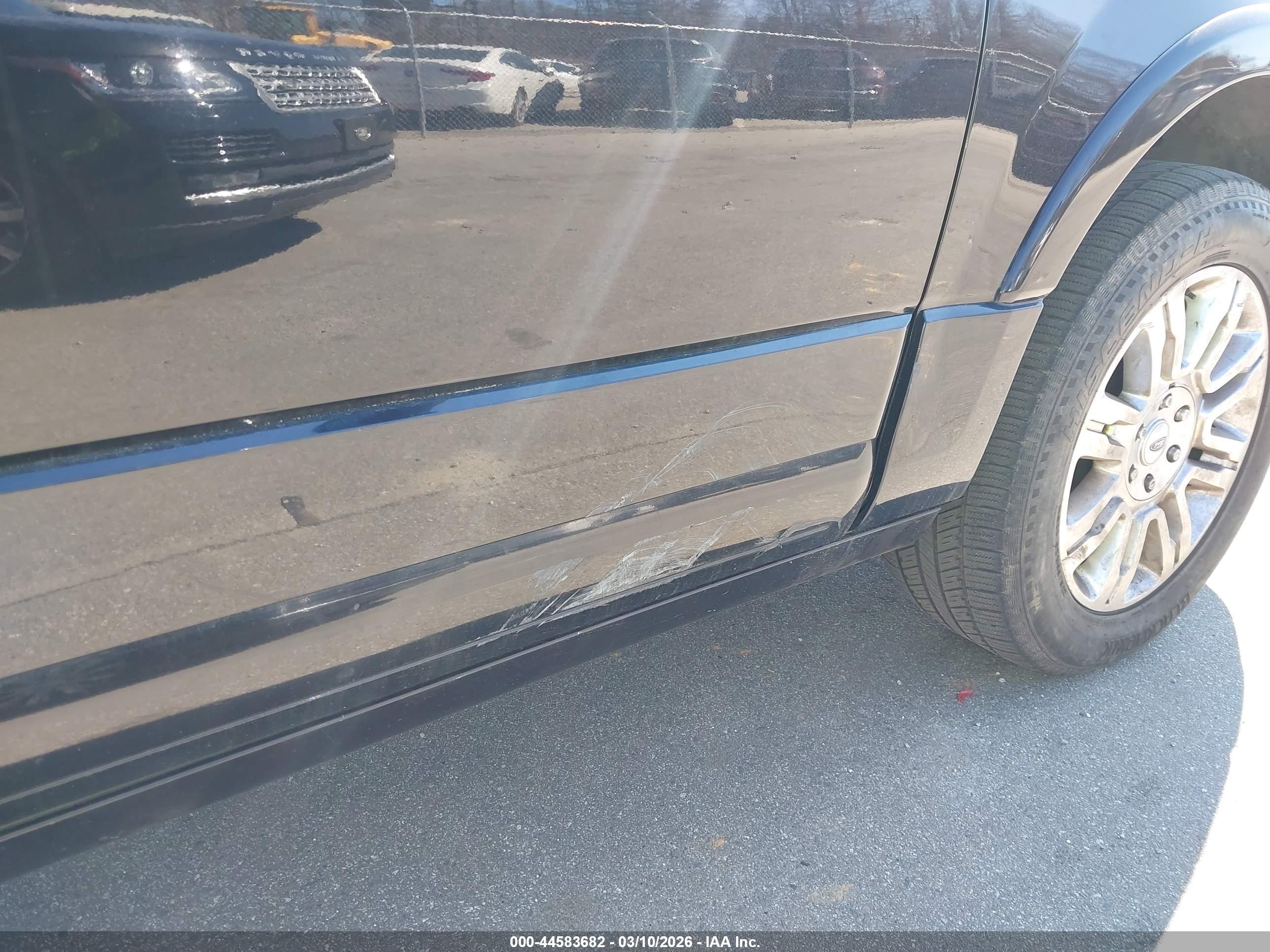 FORD EXPEDITION image 6