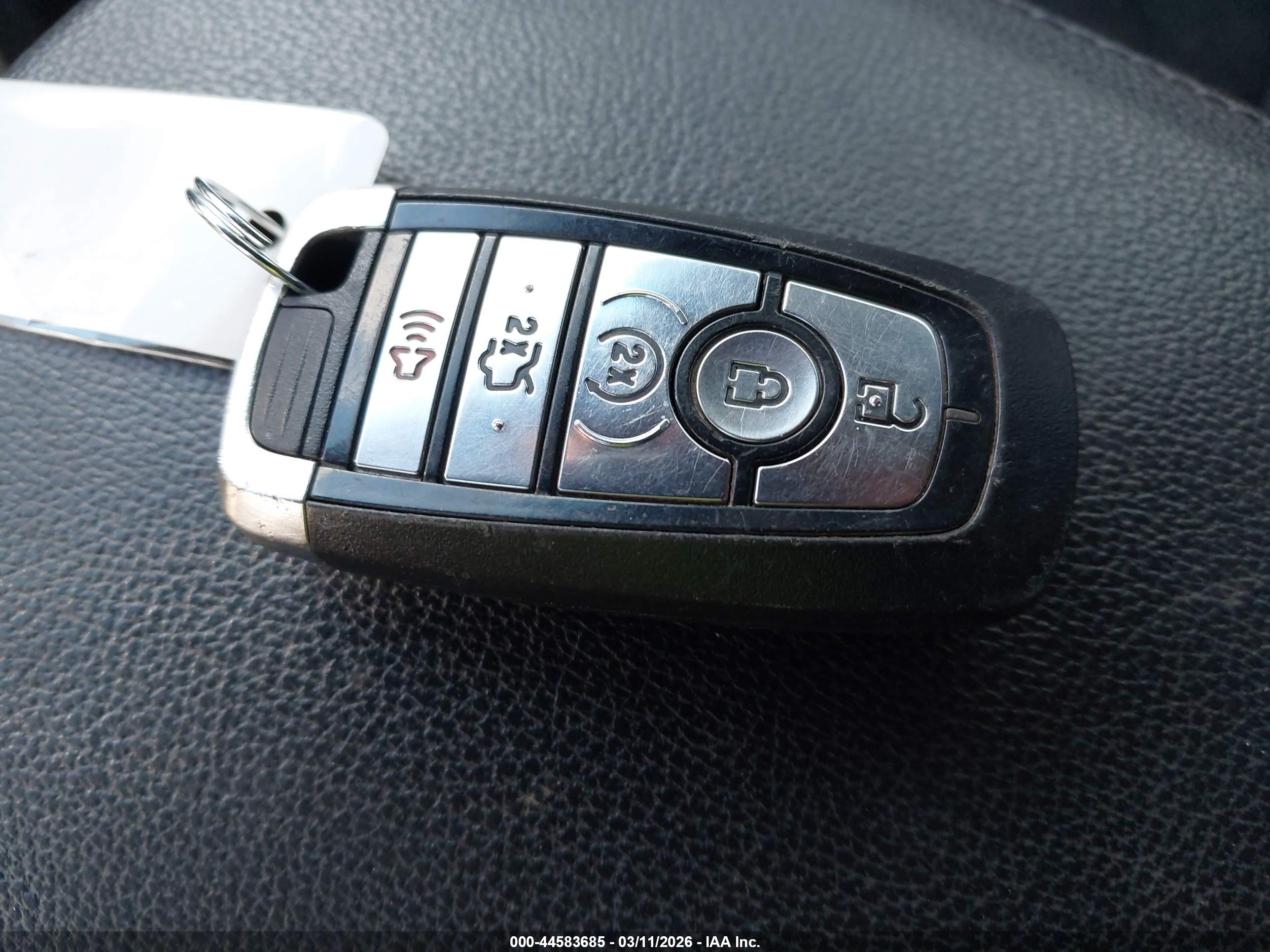FORD EXPLORER image 11