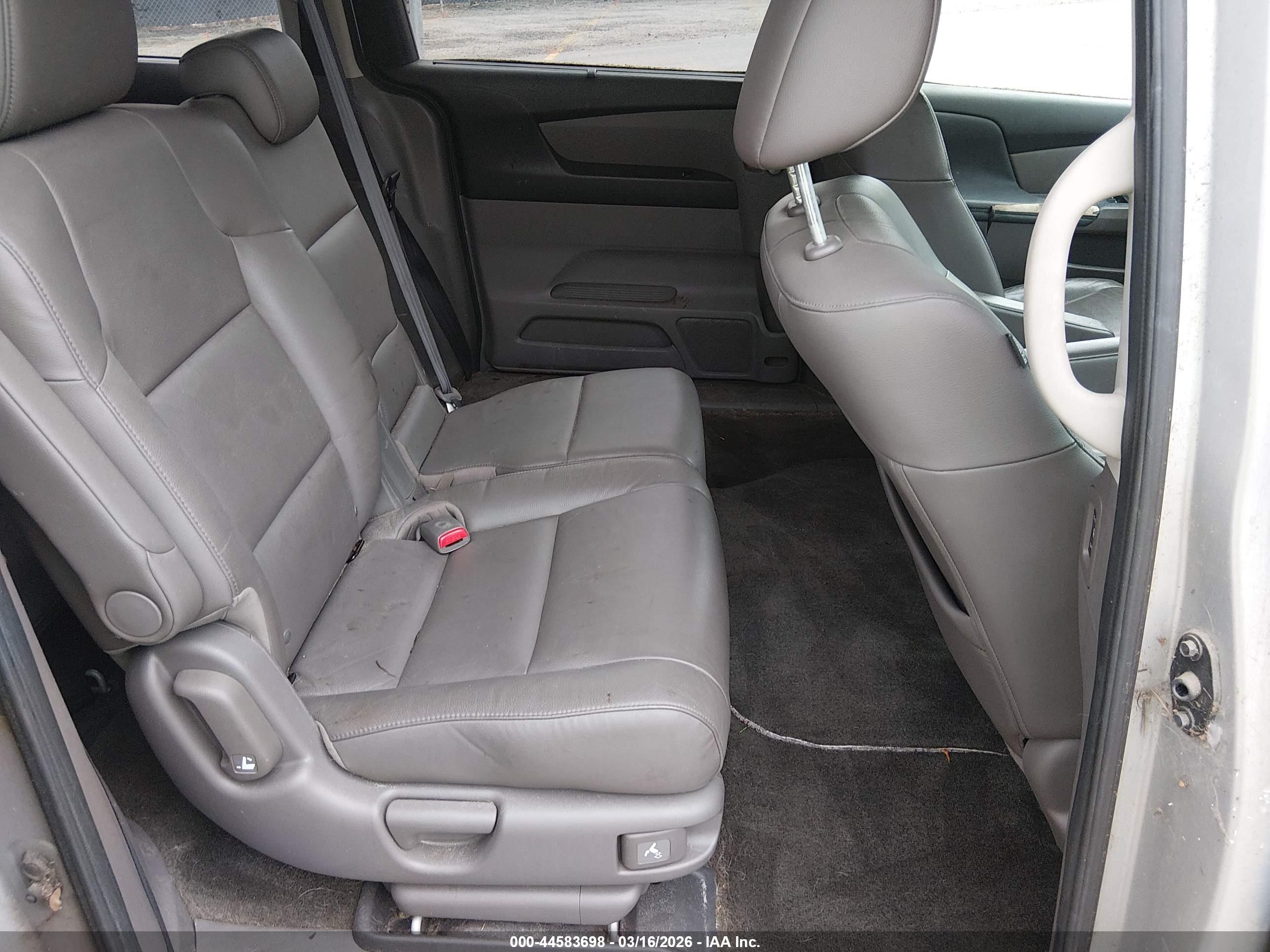 HONDA ODYSSEY image 8