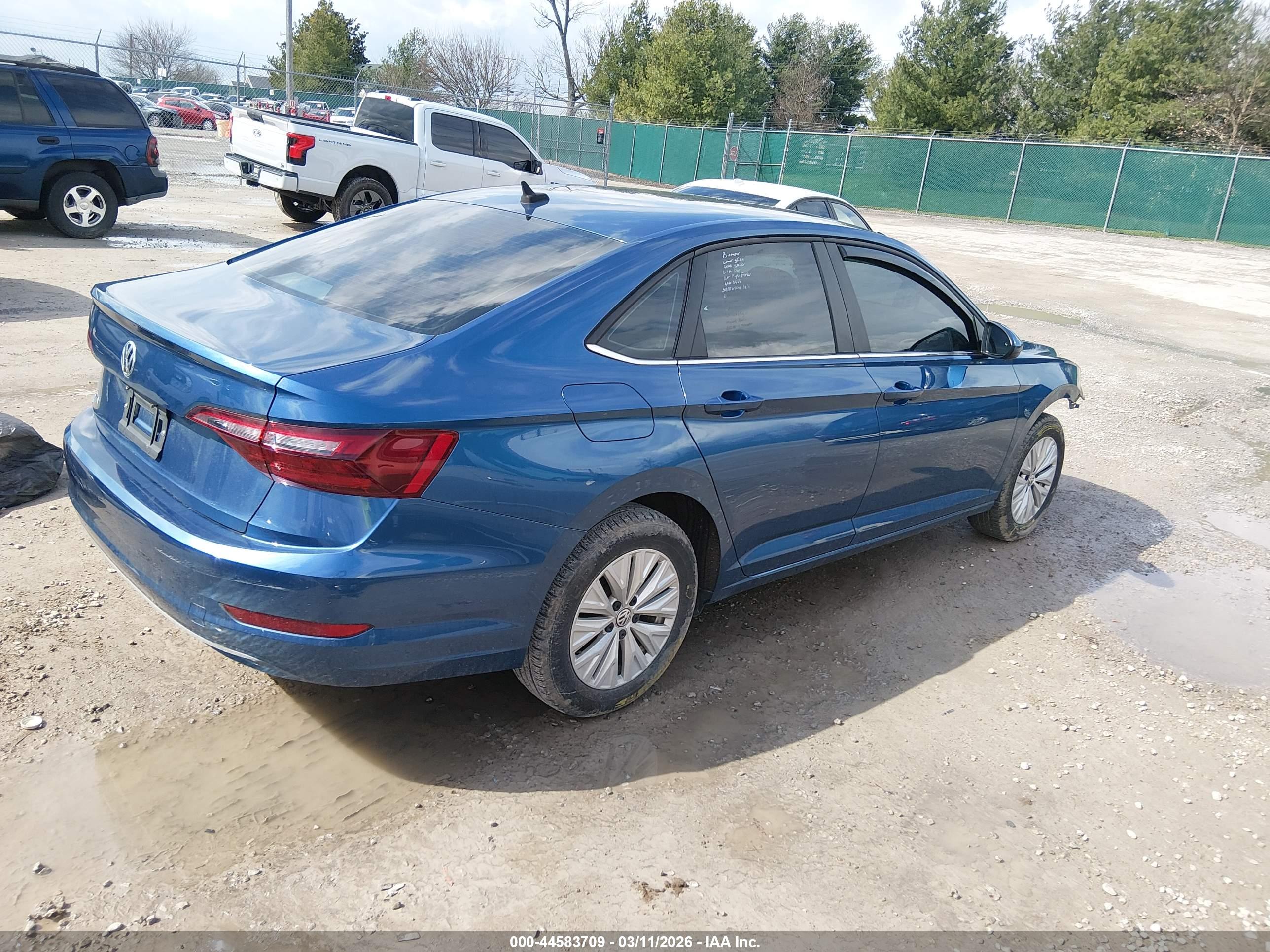 VOLKSWAGEN JETTA image 4