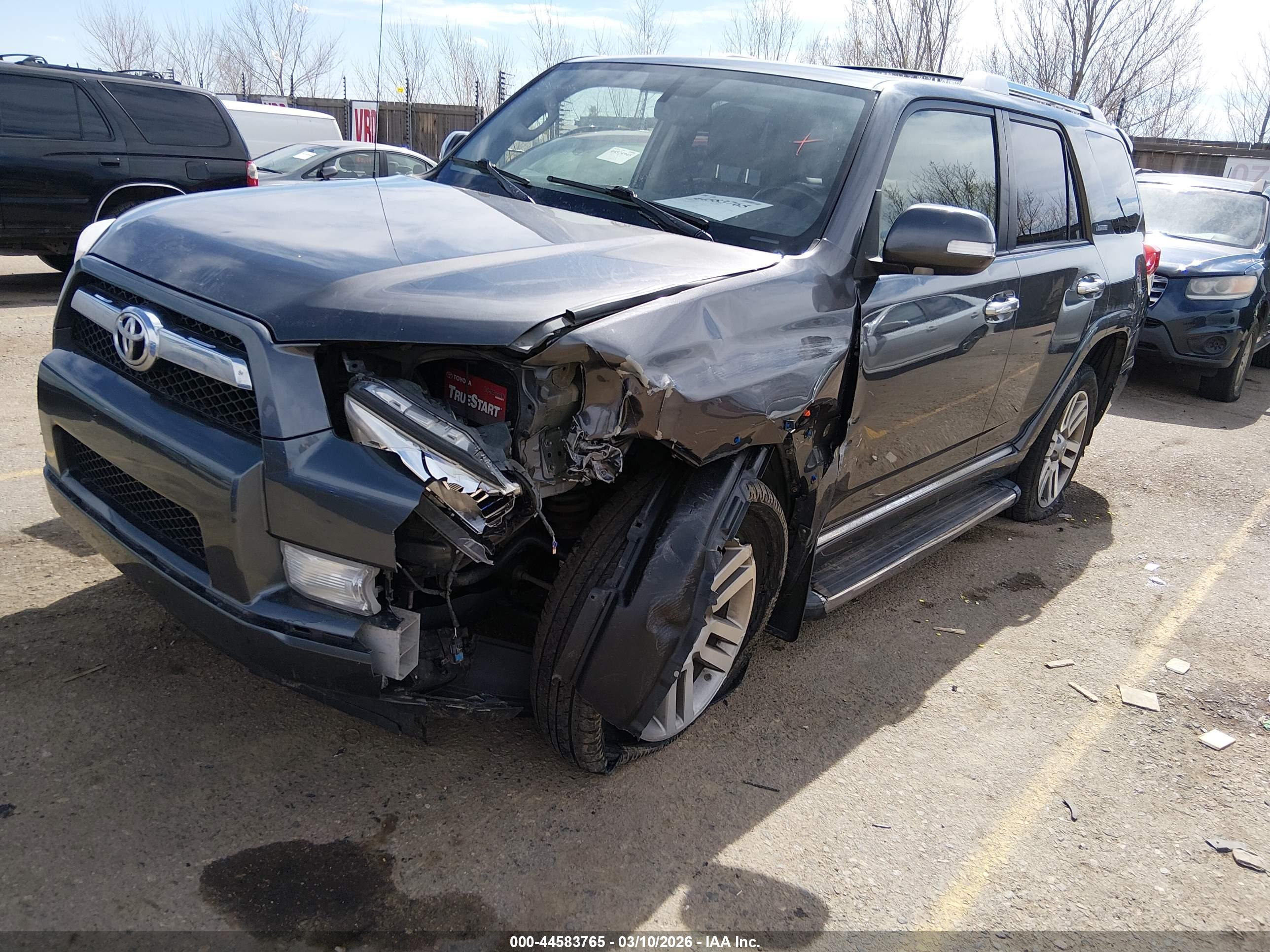 TOYOTA 4RUNNER image 2